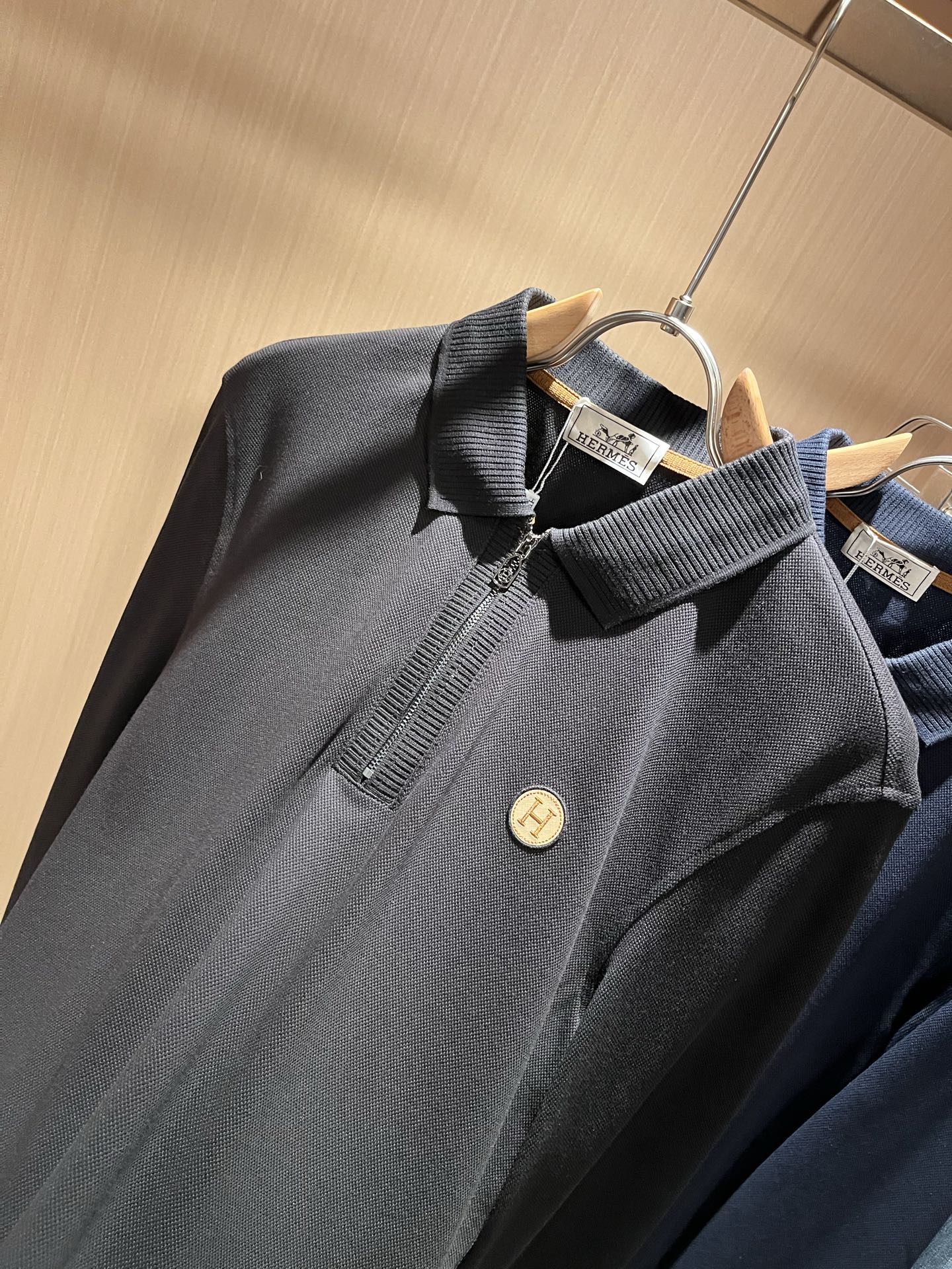 Her*mes爱*仕2025秋冬新款男士短袖Polo衫，全新升级百搭基础款，低调奢华，品格之选！甄选优质