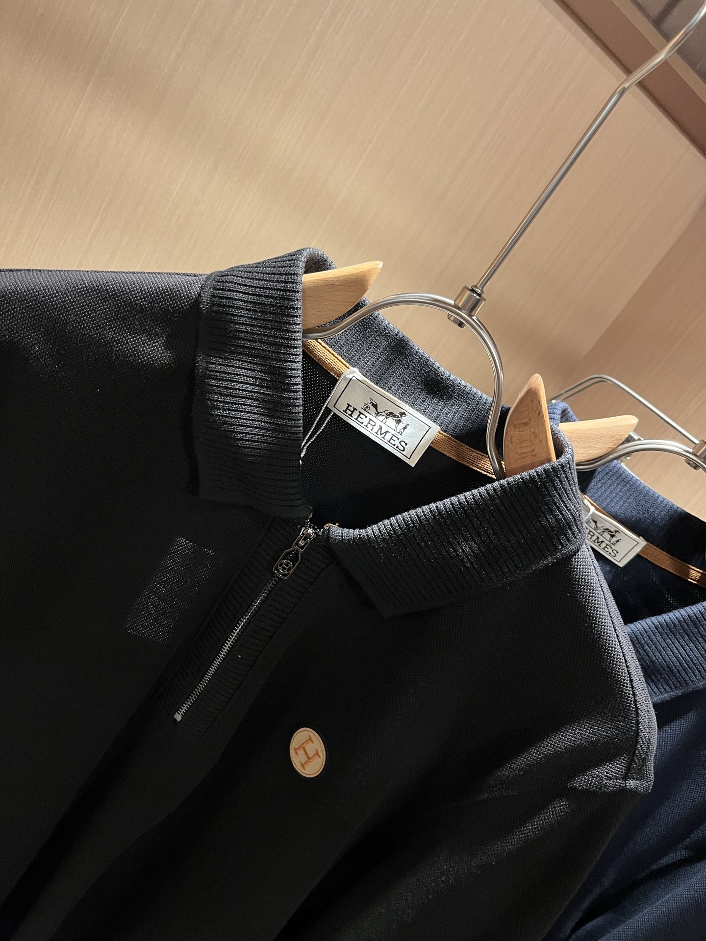 Her*mes爱*仕2025秋冬新款男士短袖Polo衫，全新升级百搭基础款，低调奢华，品格之选！甄选优质