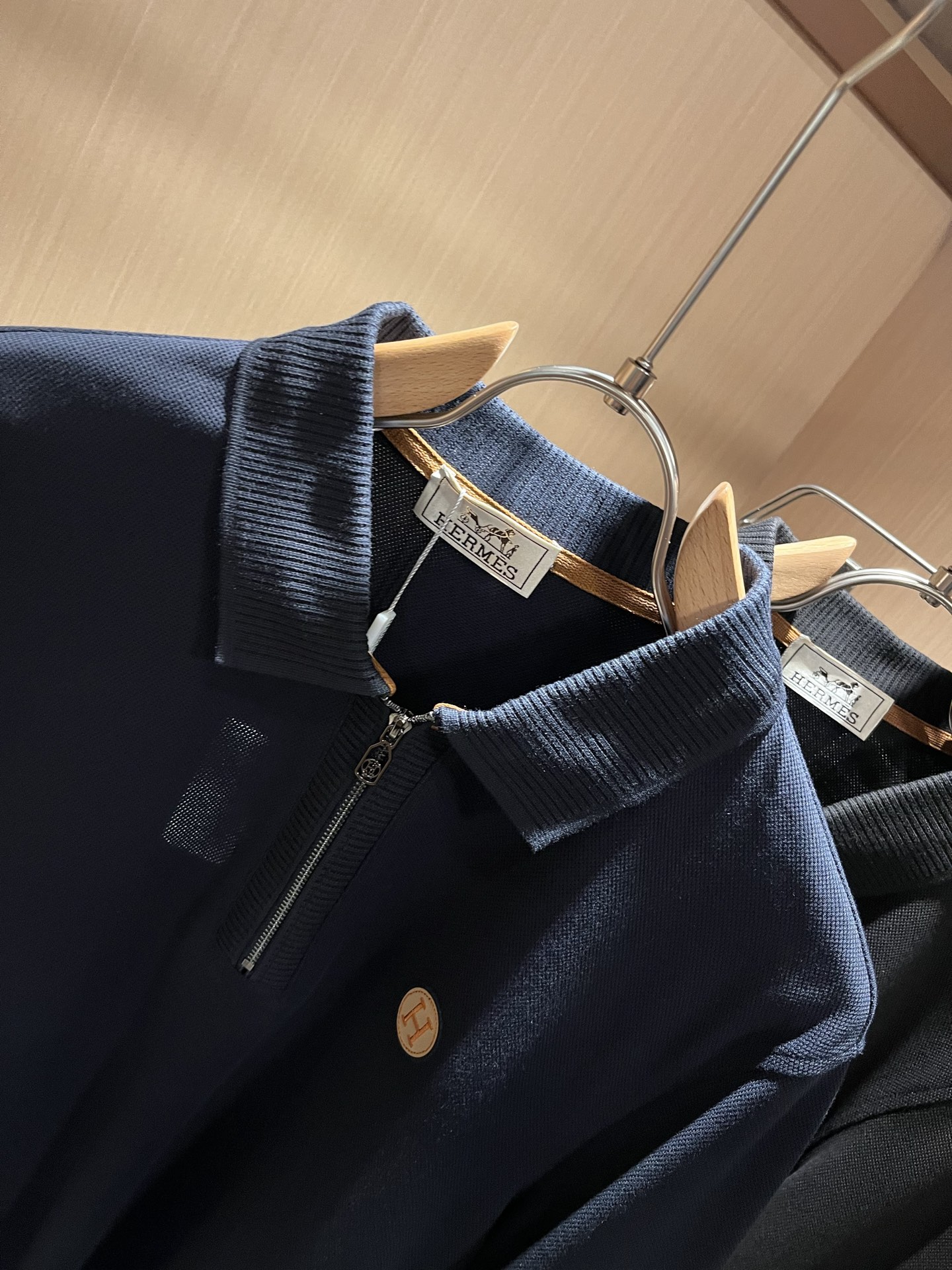 Her*mes爱*仕2025秋冬新款男士短袖Polo衫，全新升级百搭基础款，低调奢华，品格之选！甄选优质