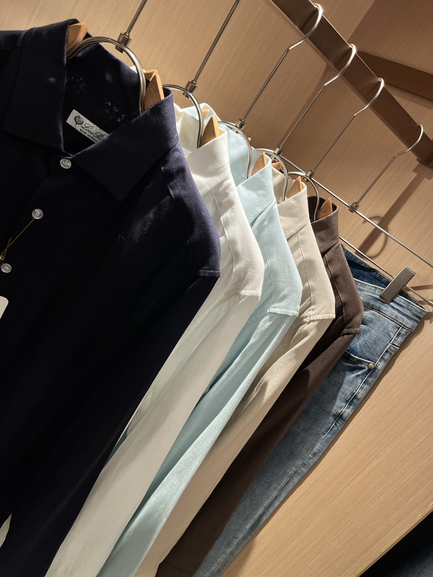 Loro Piana诺悠翩雅 2025秋冬男士衬衣，最新的贸易订单全品相！！网红款！上身舒适透气，不僵硬