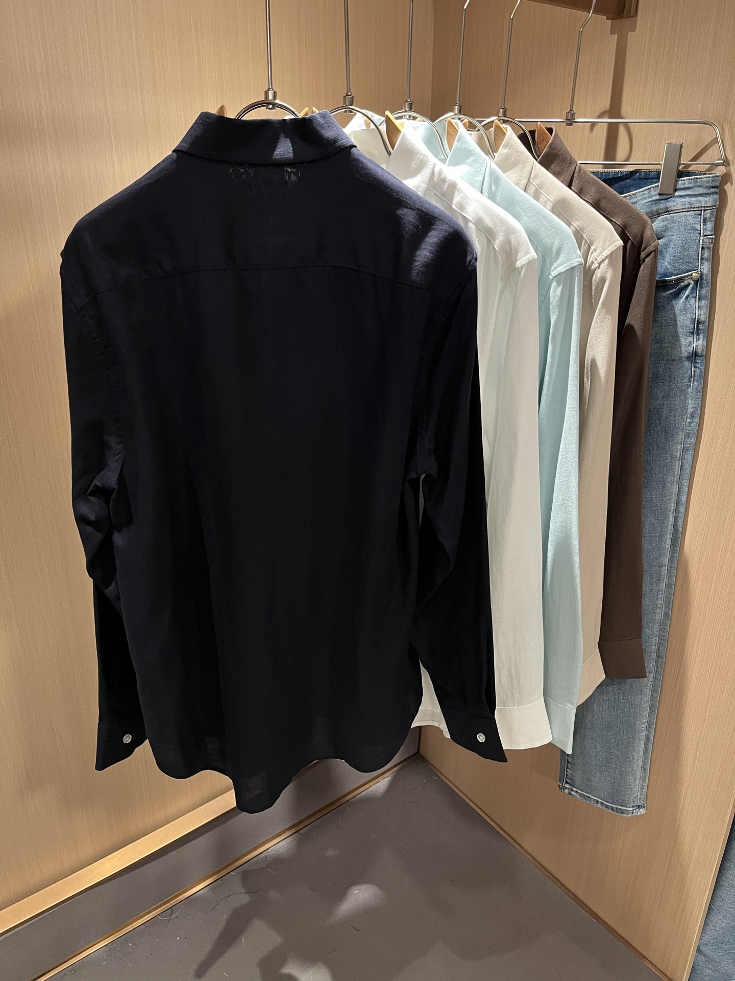 Loro Piana诺悠翩雅 2025秋冬男士衬衣，最新的贸易订单全品相！！网红款！上身舒适透气，不僵硬