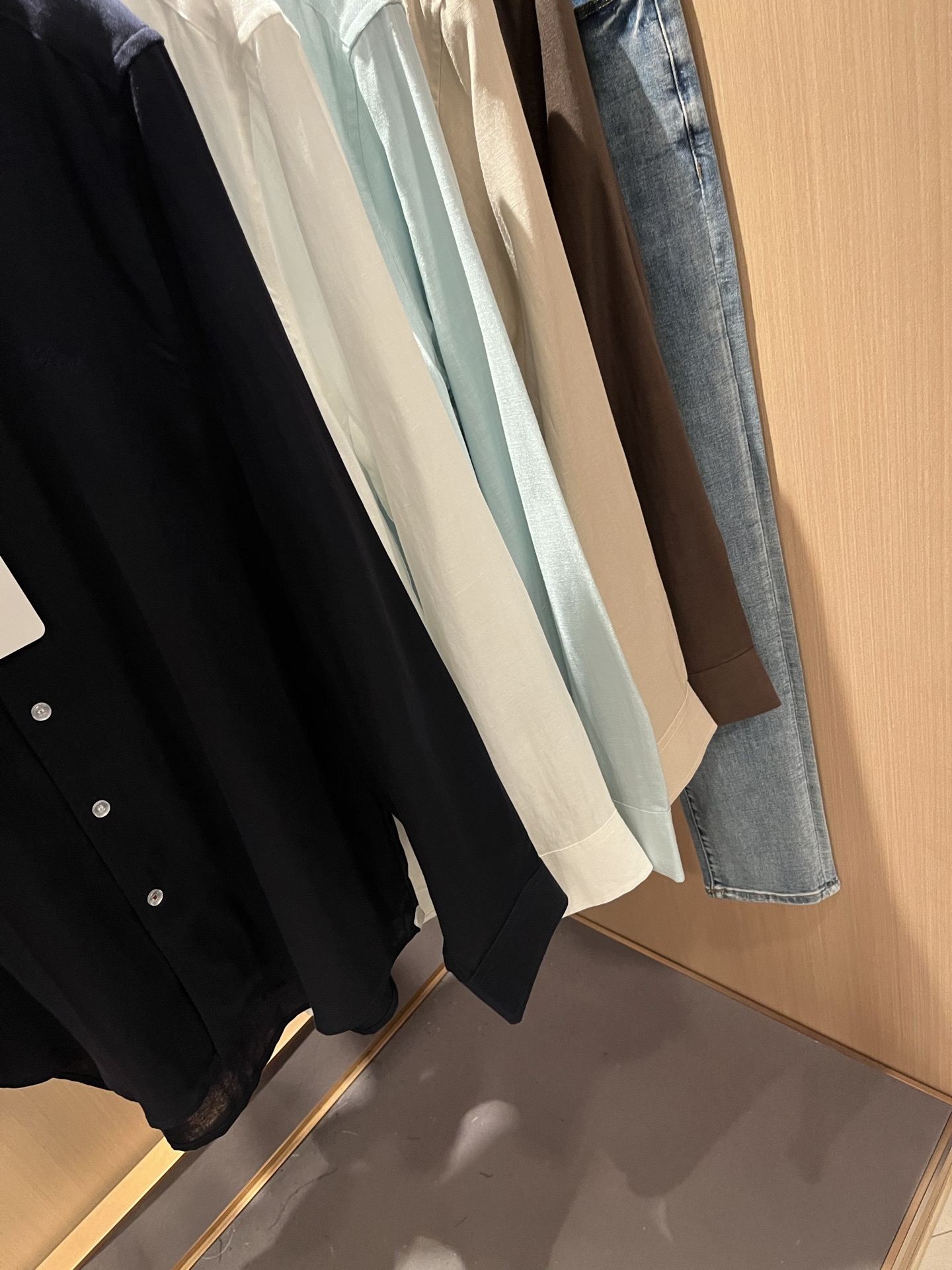 Loro Piana诺悠翩雅 2025秋冬男士衬衣，最新的贸易订单全品相！！网红款！上身舒适透气，不僵硬