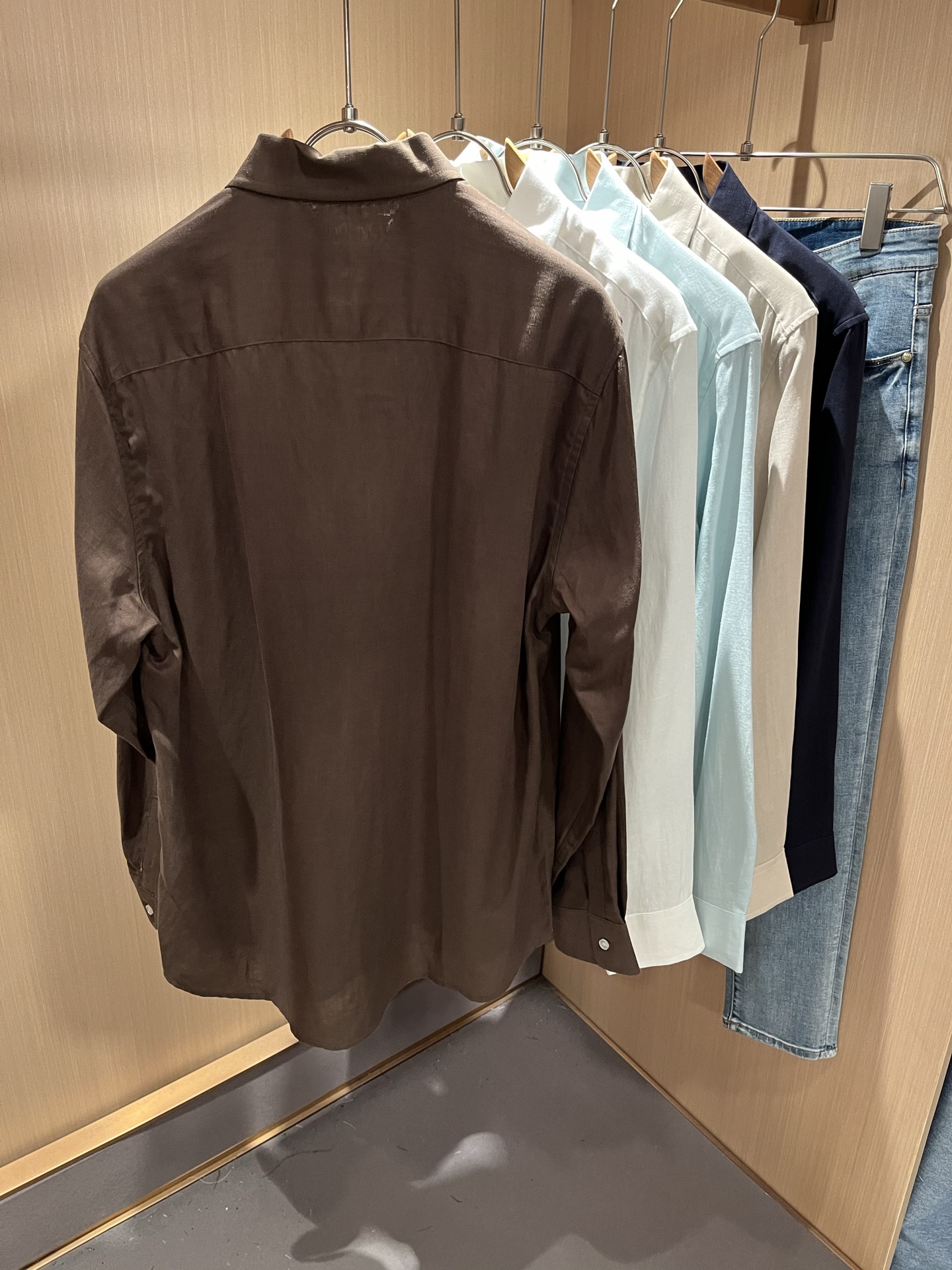 Loro Piana诺悠翩雅 2025秋冬男士衬衣，最新的贸易订单全品相！！网红款！上身舒适透气，不僵硬