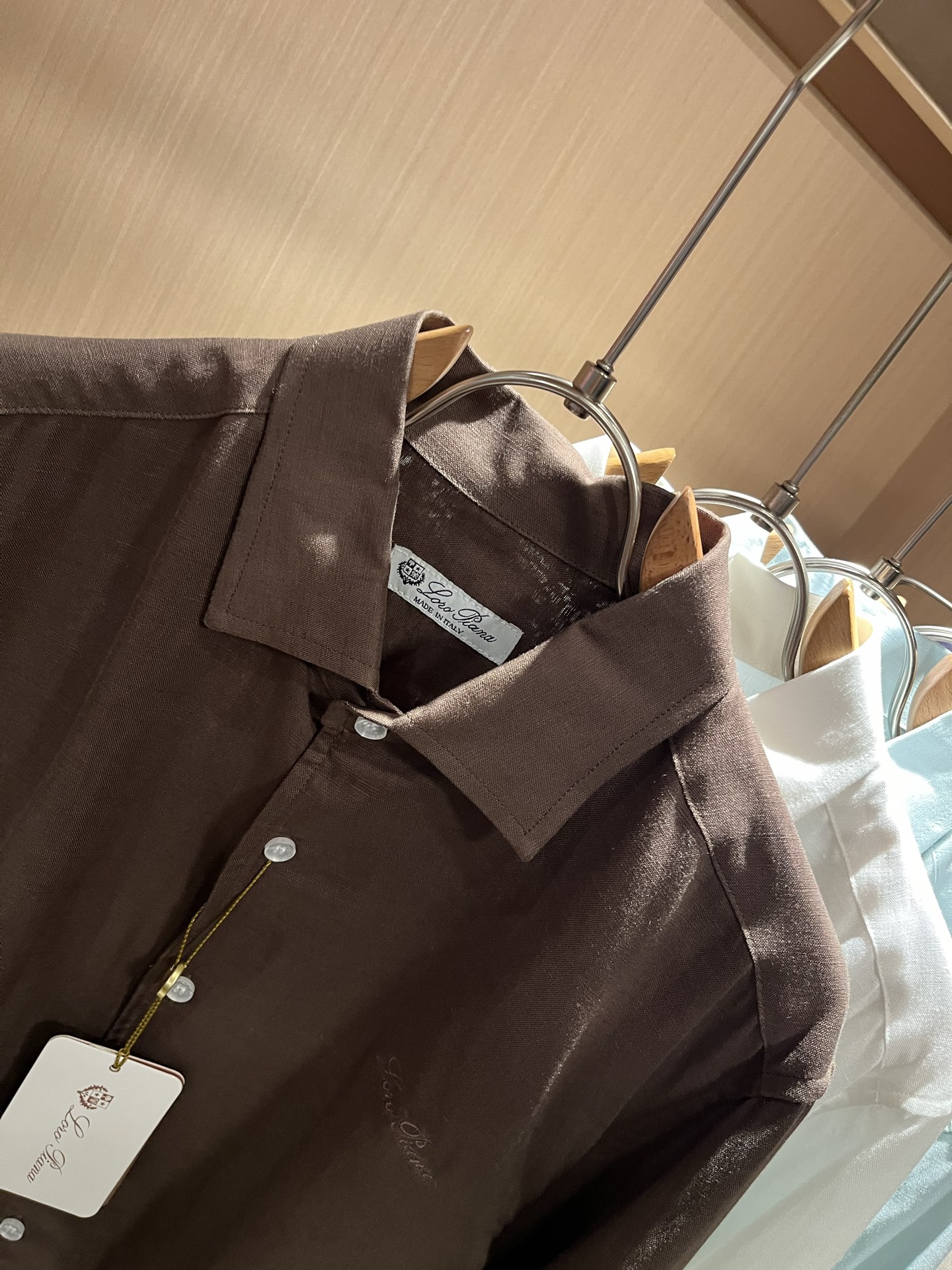 Loro Piana诺悠翩雅 2025秋冬男士衬衣，最新的贸易订单全品相！！网红款！上身舒适透气，不僵硬