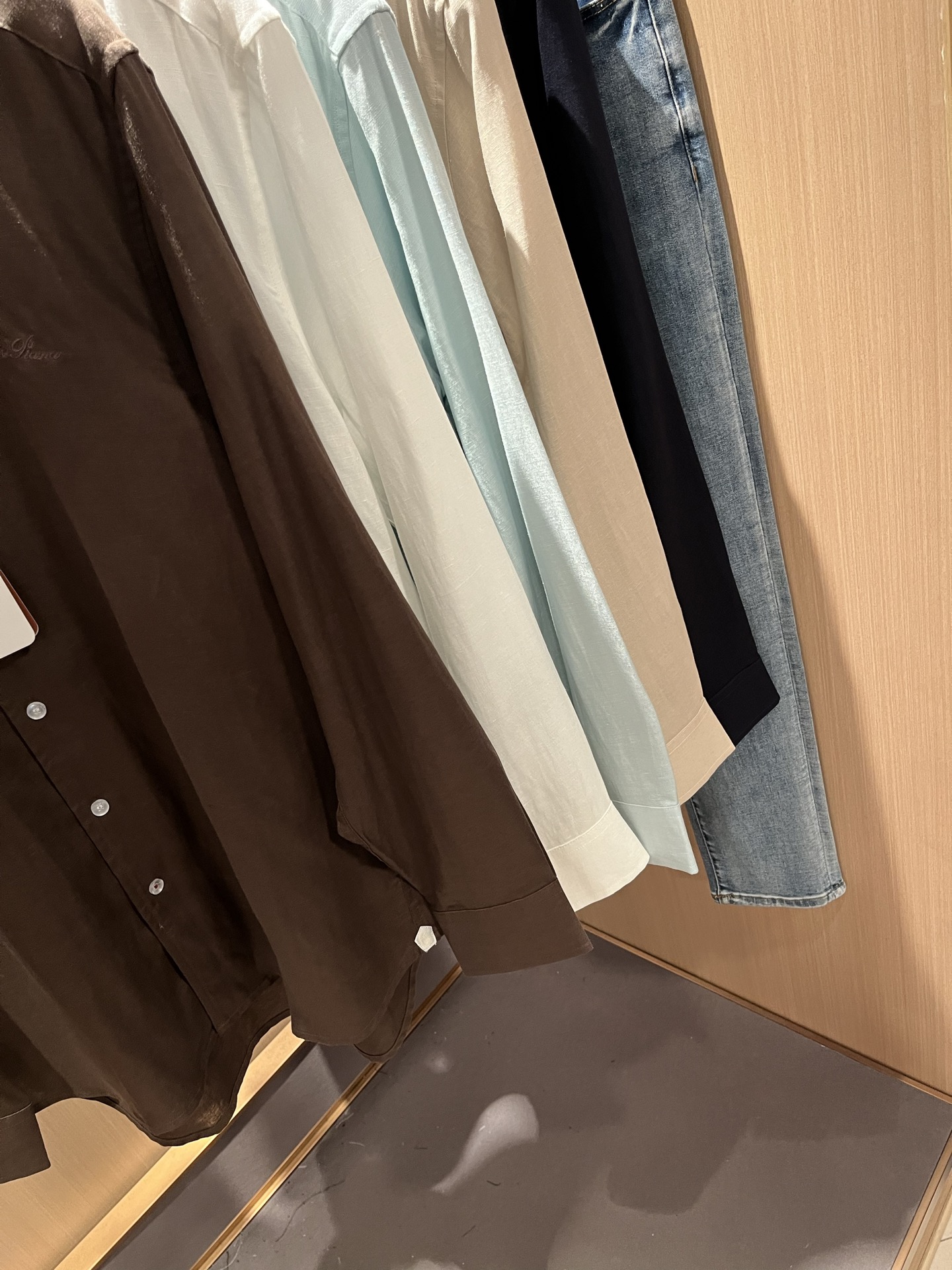 Loro Piana诺悠翩雅 2025秋冬男士衬衣，最新的贸易订单全品相！！网红款！上身舒适透气，不僵硬