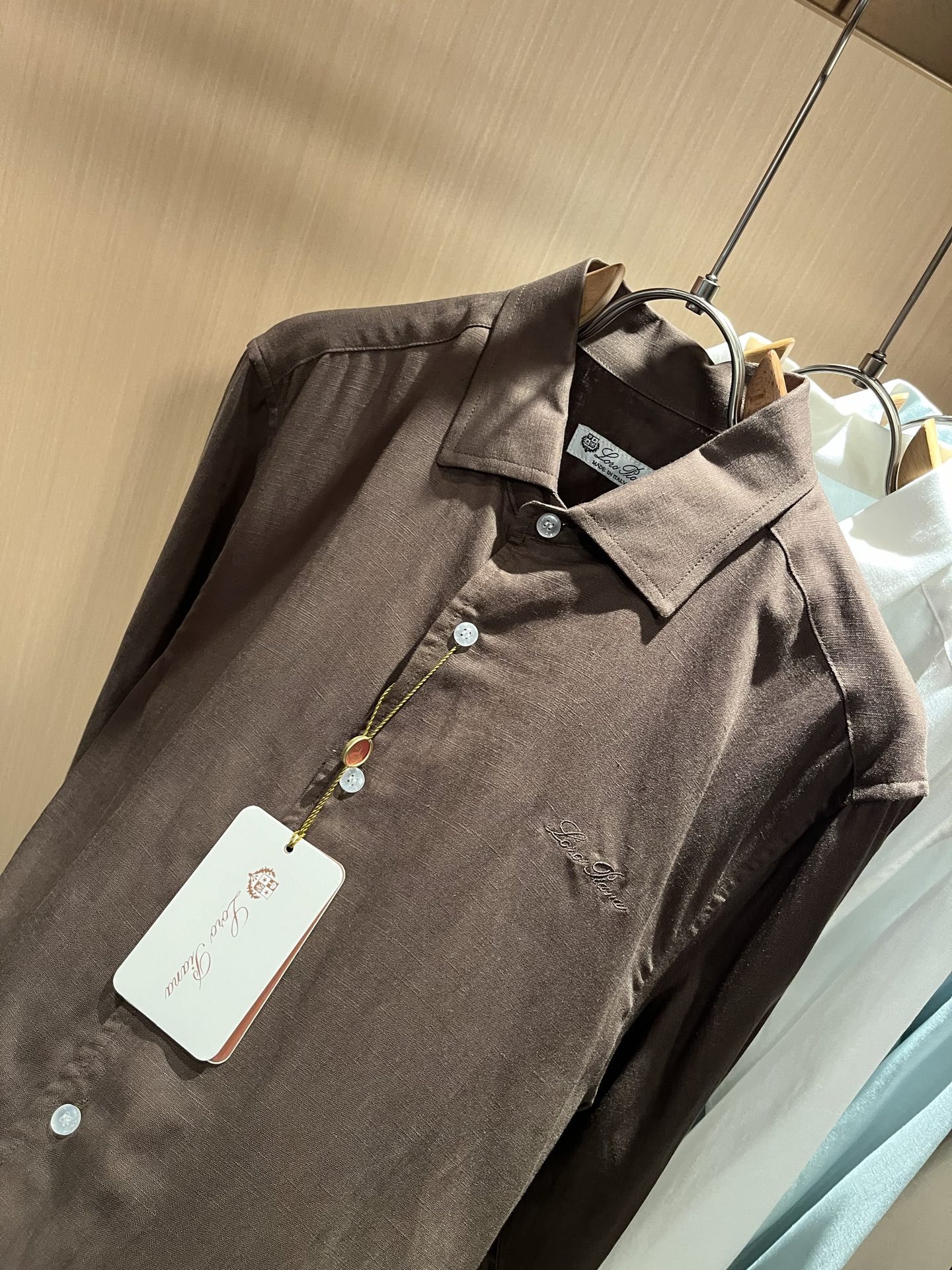 Loro Piana诺悠翩雅 2025秋冬男士衬衣，最新的贸易订单全品相！！网红款！上身舒适透气，不僵硬