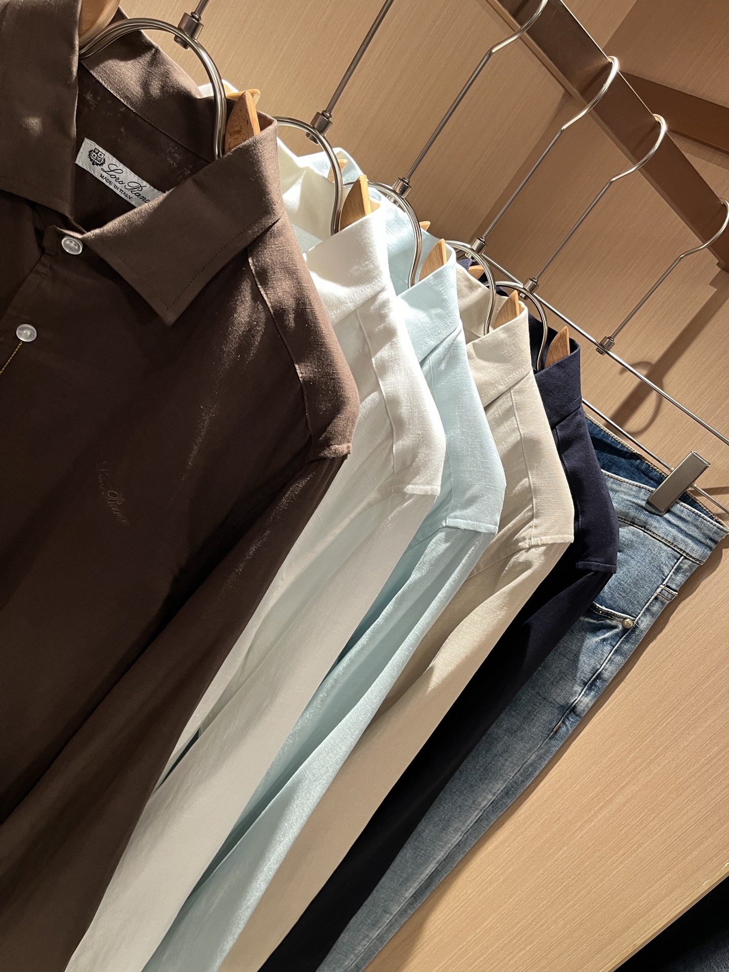 Loro Piana诺悠翩雅 2025秋冬男士衬衣，最新的贸易订单全品相！！网红款！上身舒适透气，不僵硬