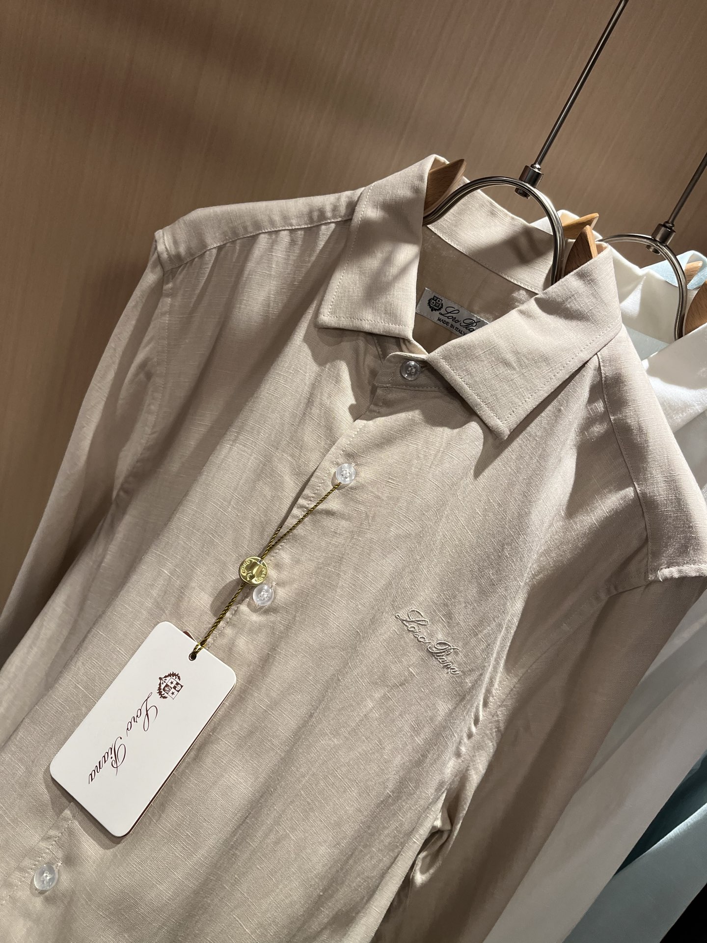 Loro Piana诺悠翩雅 2025秋冬男士衬衣，最新的贸易订单全品相！！网红款！上身舒适透气，不僵硬