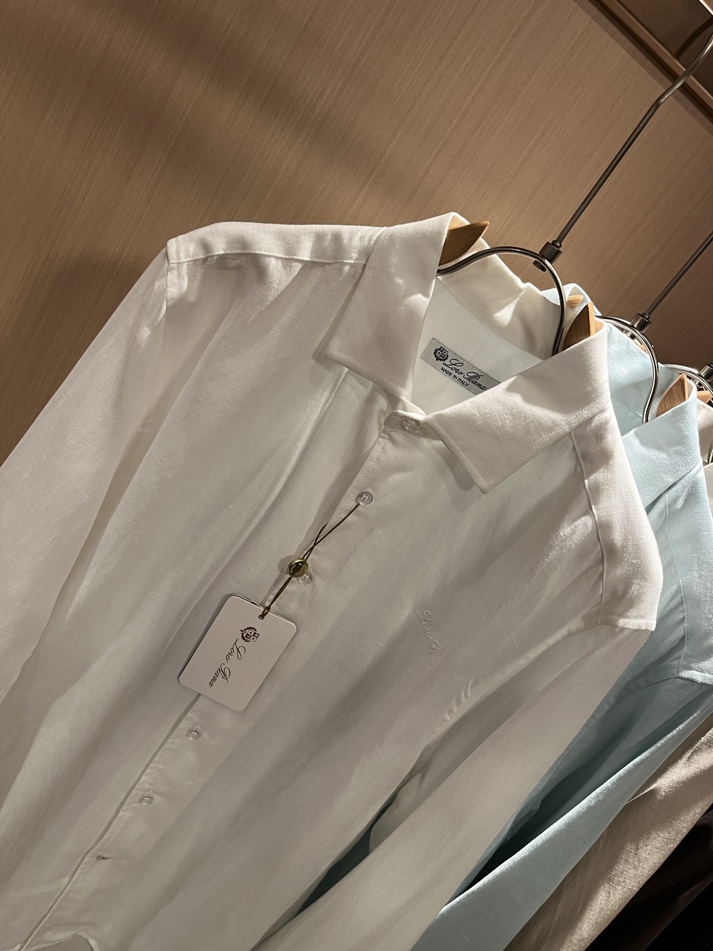 Loro Piana诺悠翩雅 2025秋冬男士衬衣，最新的贸易订单全品相！！网红款！上身舒适透气，不僵硬