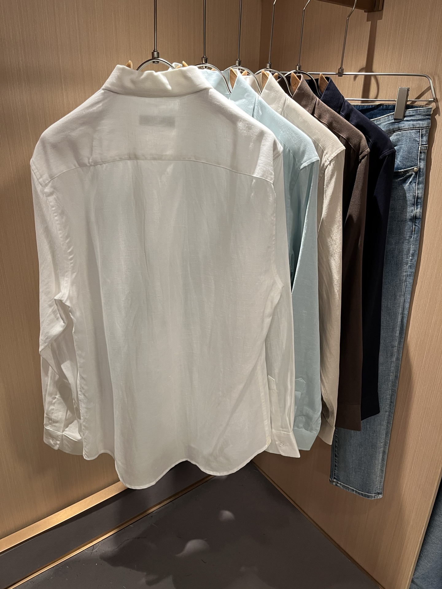 Loro Piana诺悠翩雅 2025秋冬男士衬衣，最新的贸易订单全品相！！网红款！上身舒适透气，不僵硬