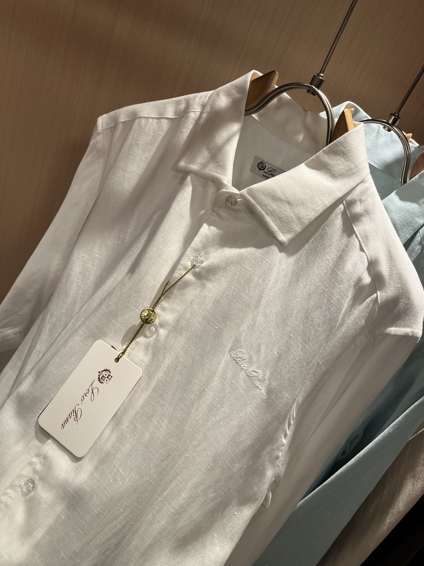 Loro Piana诺悠翩雅 2025秋冬男士衬衣，最新的贸易订单全品相！！网红款！上身舒适透气，不僵硬