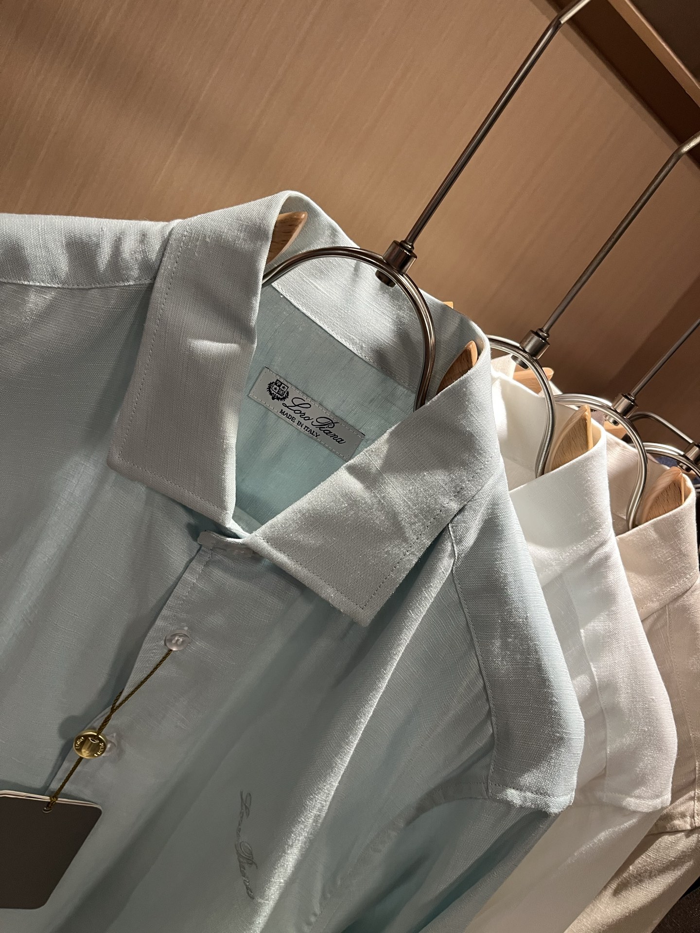 Loro Piana诺悠翩雅 2025秋冬男士衬衣，最新的贸易订单全品相！！网红款！上身舒适透气，不僵硬