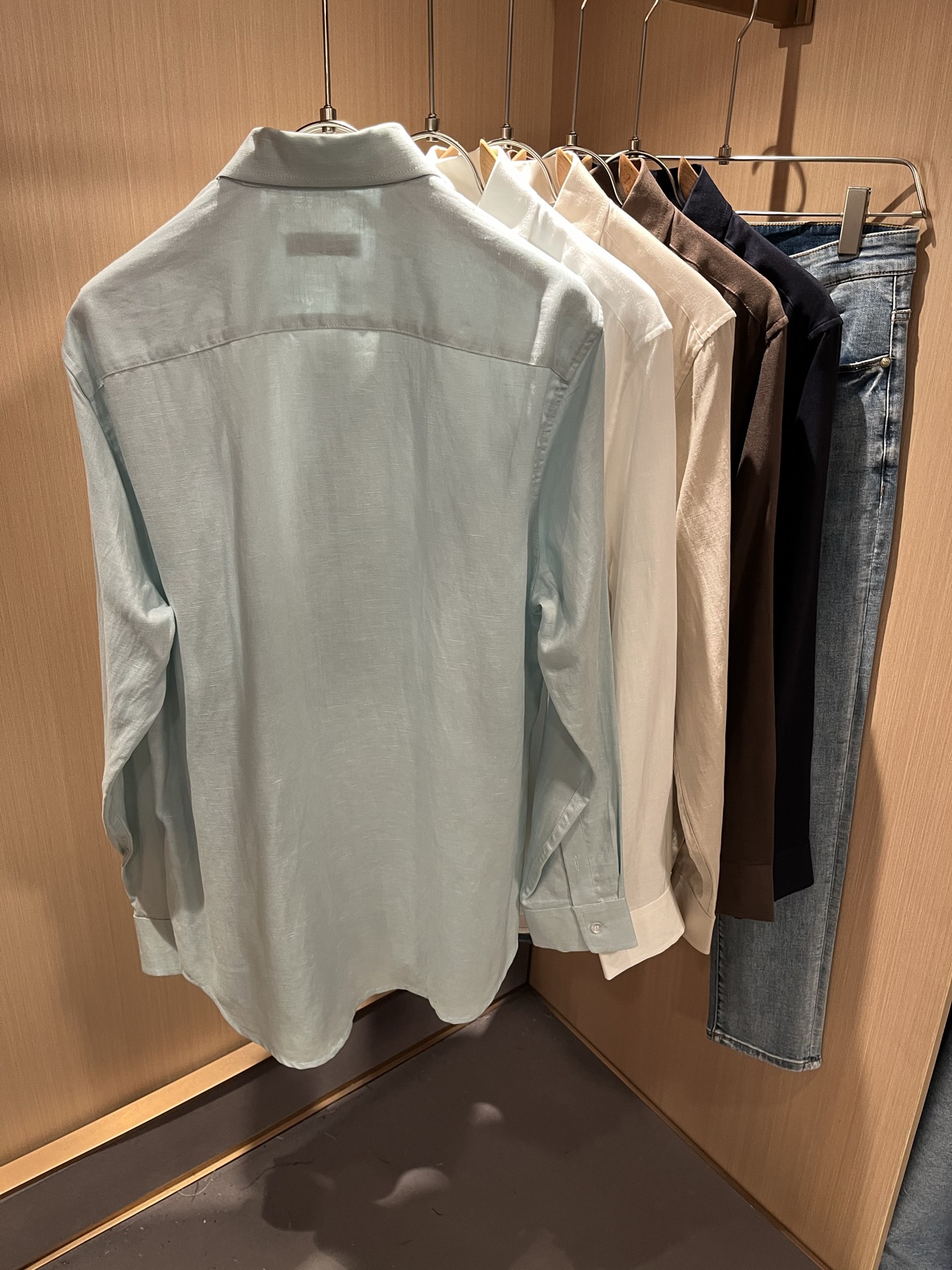 Loro Piana诺悠翩雅 2025秋冬男士衬衣，最新的贸易订单全品相！！网红款！上身舒适透气，不僵硬