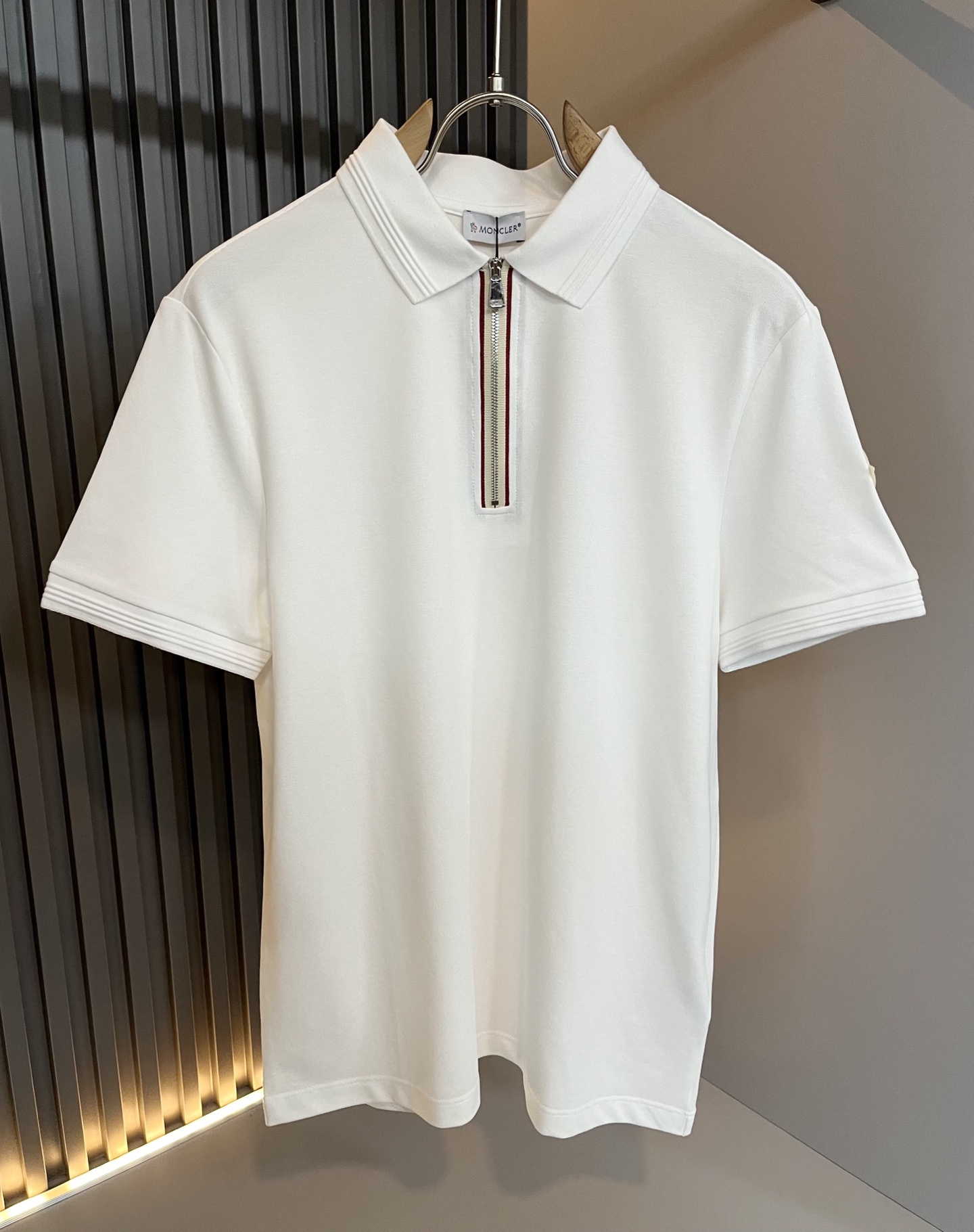 MON蒙**口2025春夏新款男士原单男士短袖POLO衫，贸易公司货，官网同步发售！此类型的基础单品是每