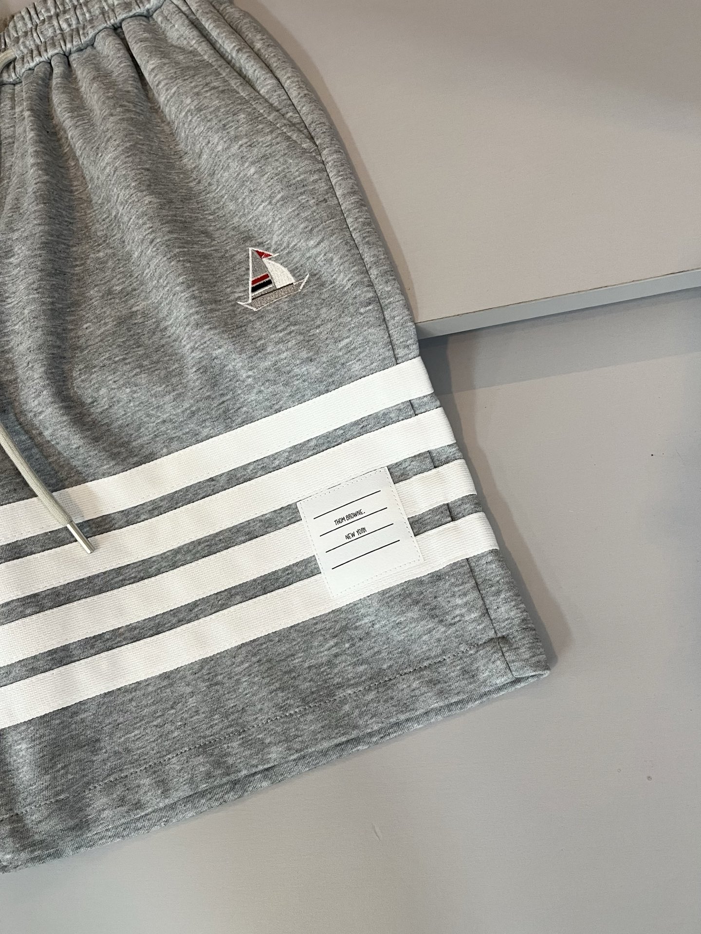  Thom Brow*e汤姆*朗2025春夏新款男女同款👫休闲短裤，区分市面料 我们的一条短裤就比市面的