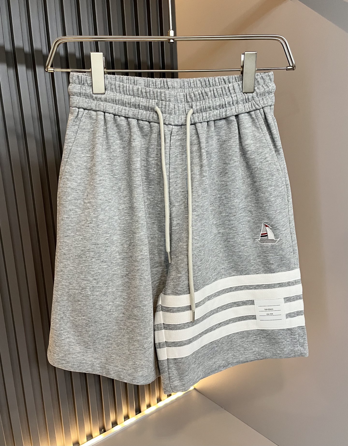  Thom Brow*e汤姆*朗2025春夏新款男女同款👫休闲短裤，区分市面料 我们的一条短裤就比市面的