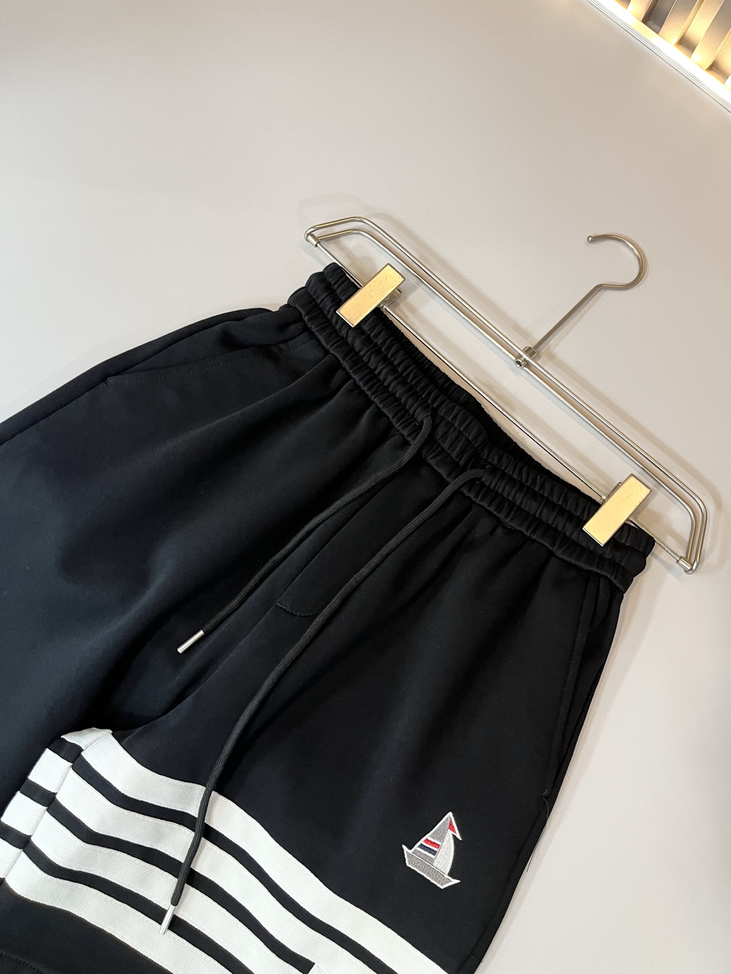  Thom Brow*e汤姆*朗2025春夏新款男女同款👫休闲短裤，区分市面料 我们的一条短裤就比市面的