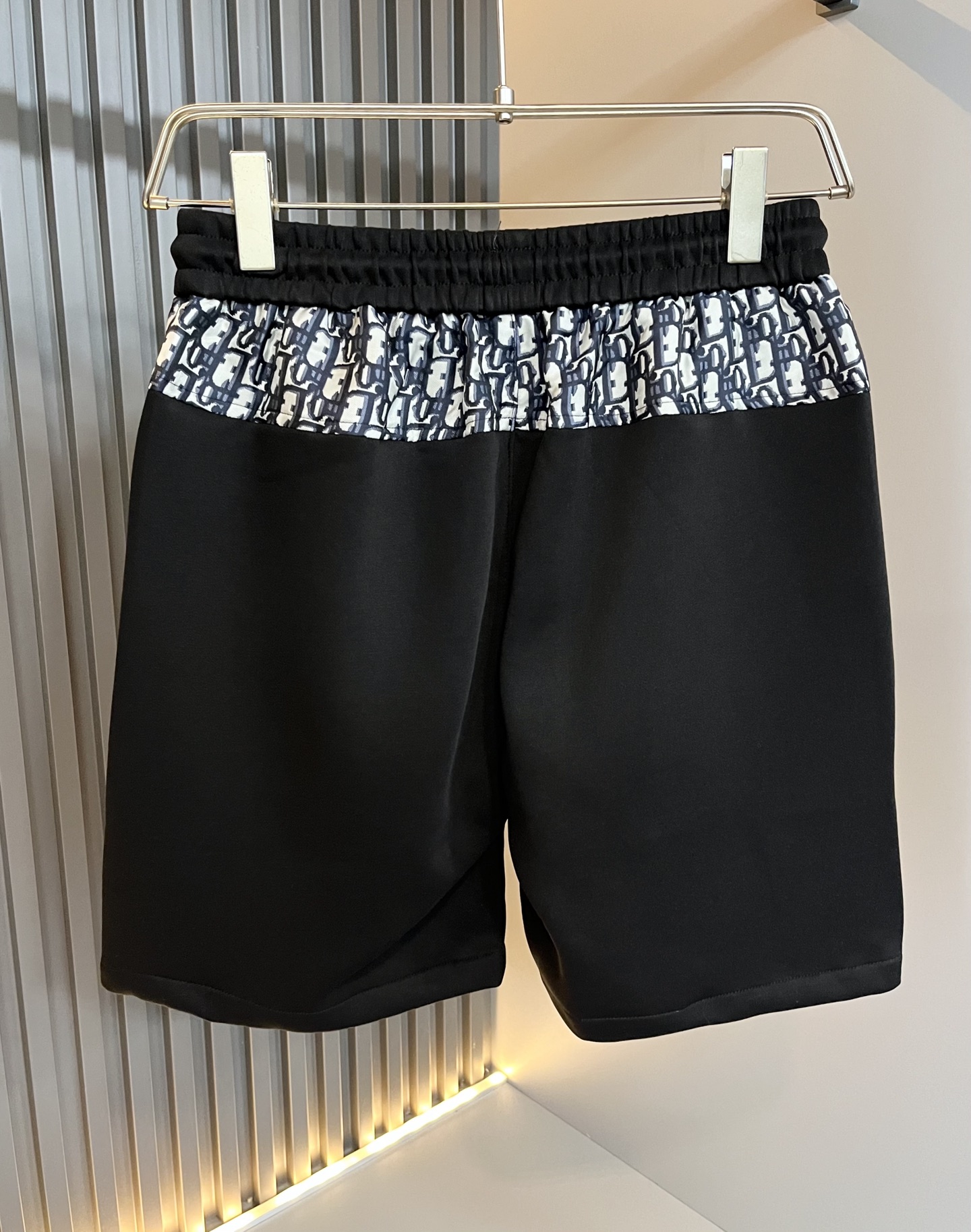  Dio*迪*奥 2025春夏新款男女同款👫休闲抽绳织带休闲短裤，男女同款！搭配老花字母logo设计！时