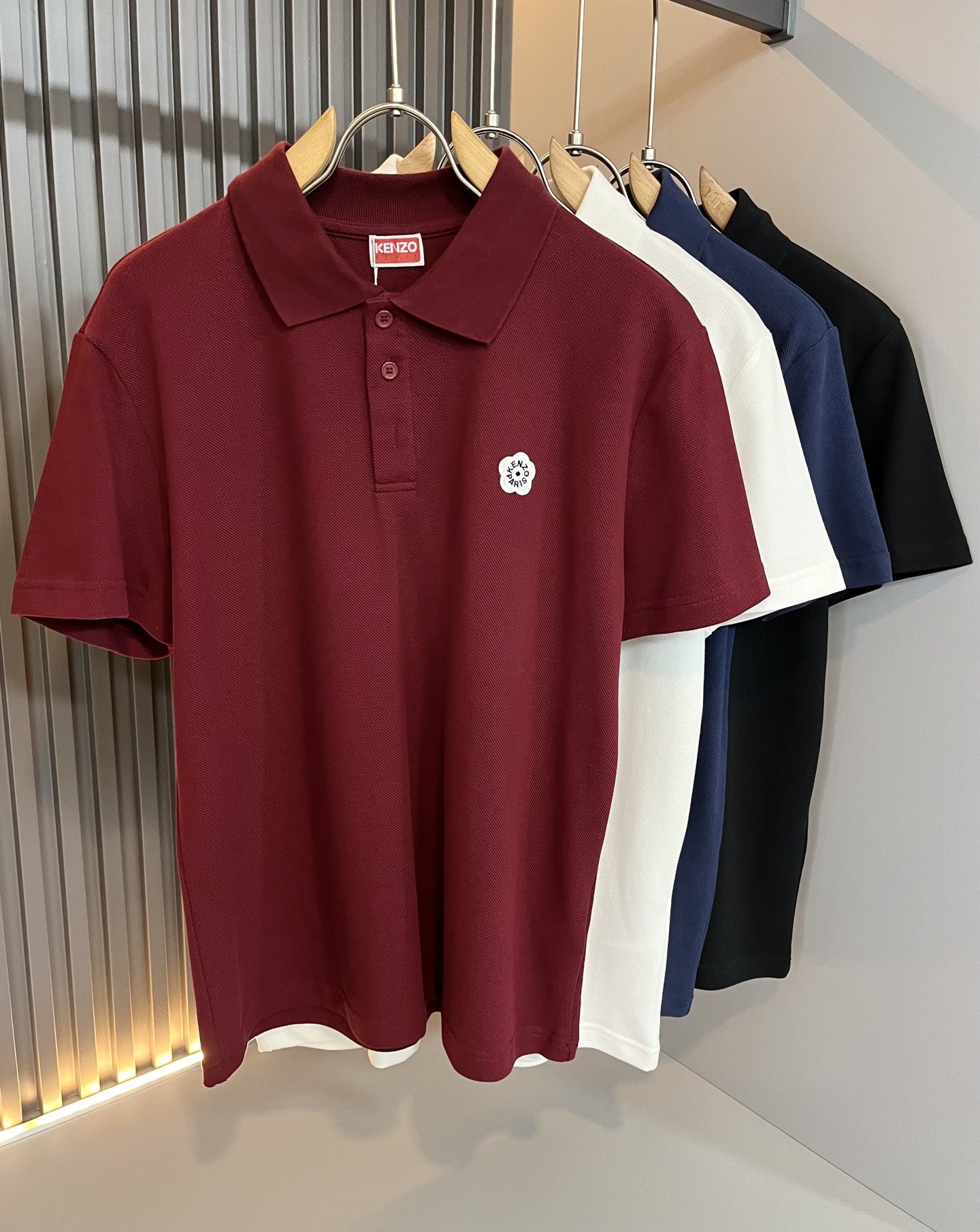 NO:507132,KENZ*Takata*3 New spring and summer products for men and women, short-sleeved Polo shirts for men and women, inheriting classic works and improving new products with more three-dimensional senses, with embroidery design on the chest letter logo pattern!  It means that you have great power and richness!  A must-have item in the Year of the Tiger, customized original pure cotton fabric. If you like it, hurry up and buy it!  First-in, first served!  Size M-3XL, T-shirt,alexander wang19860909KENZ*高田*三 春夏新品男女同款短袖Polo衫,传承经典著作改良后的新品更加的具有立体感官,胸前字母logo图案刺绣 设计！代表着虎虎生威,富富有余！虎年必备单品,定制原版纯棉面料.有喜欢赶紧入手吧！先入先得！尺码M-3XL,,T-shirt,alexander wang,Men's clothing