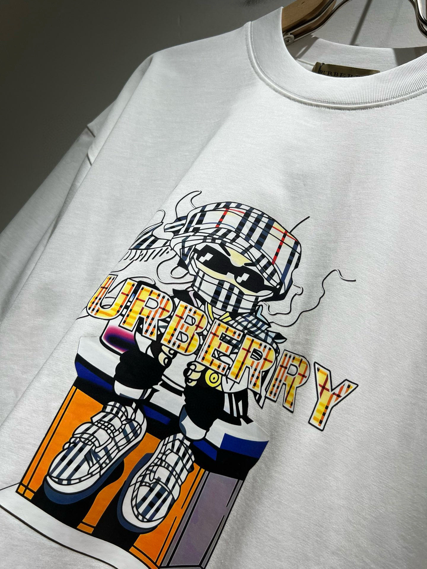   BURBER*Y巴*莉2025春夏新品男女同款👫短袖T恤，重磅来袭，最近比较火热的环保纯棉面料制作而