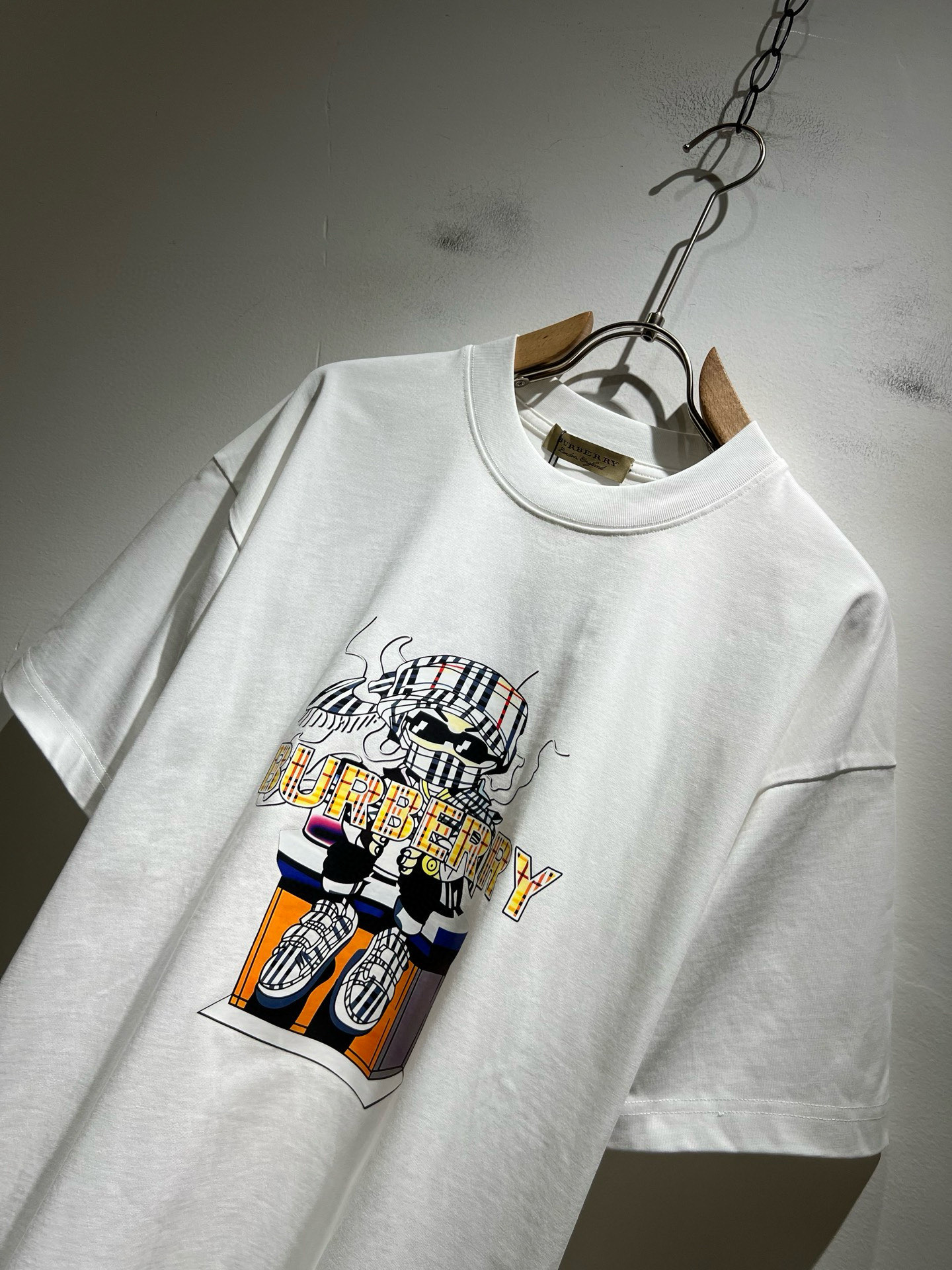   BURBER*Y巴*莉2025春夏新品男女同款👫短袖T恤，重磅来袭，最近比较火热的环保纯棉面料制作而