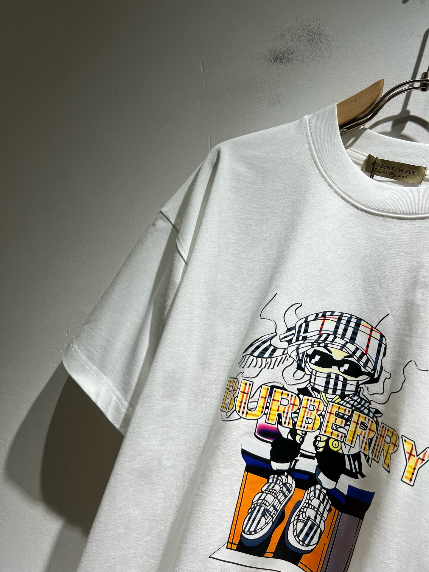   BURBER*Y巴*莉2025春夏新品男女同款👫短袖T恤，重磅来袭，最近比较火热的环保纯棉面料制作而