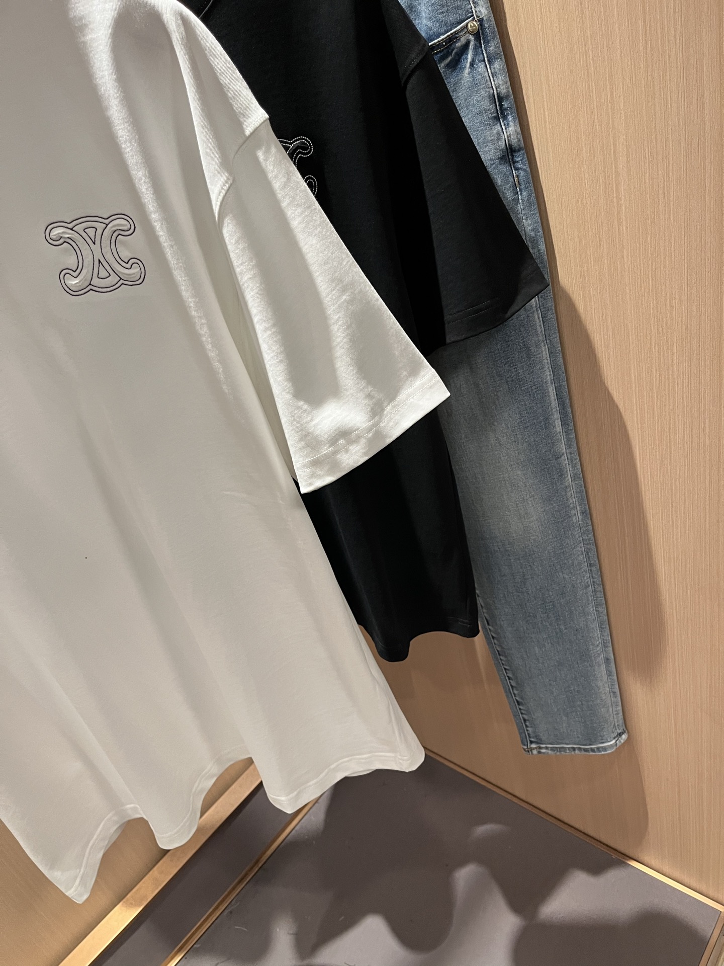  CELIN*瑟琳 2025春夏新款时尚休闲圆领短袖T恤，经典男女同款情侣👫短袖T恤衫！贸易公司渠道稀出