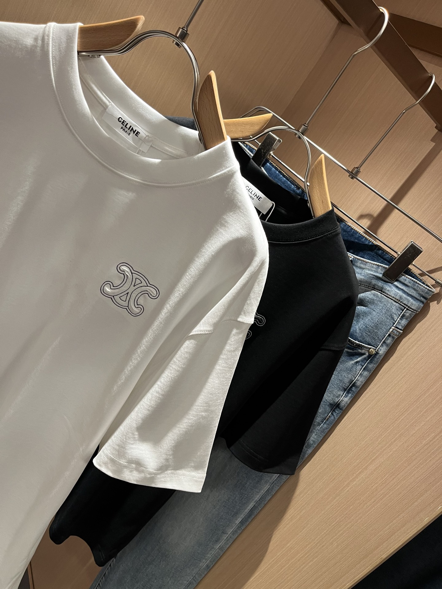  CELIN*瑟琳 2025春夏新款时尚休闲圆领短袖T恤，经典男女同款情侣👫短袖T恤衫！贸易公司渠道稀出