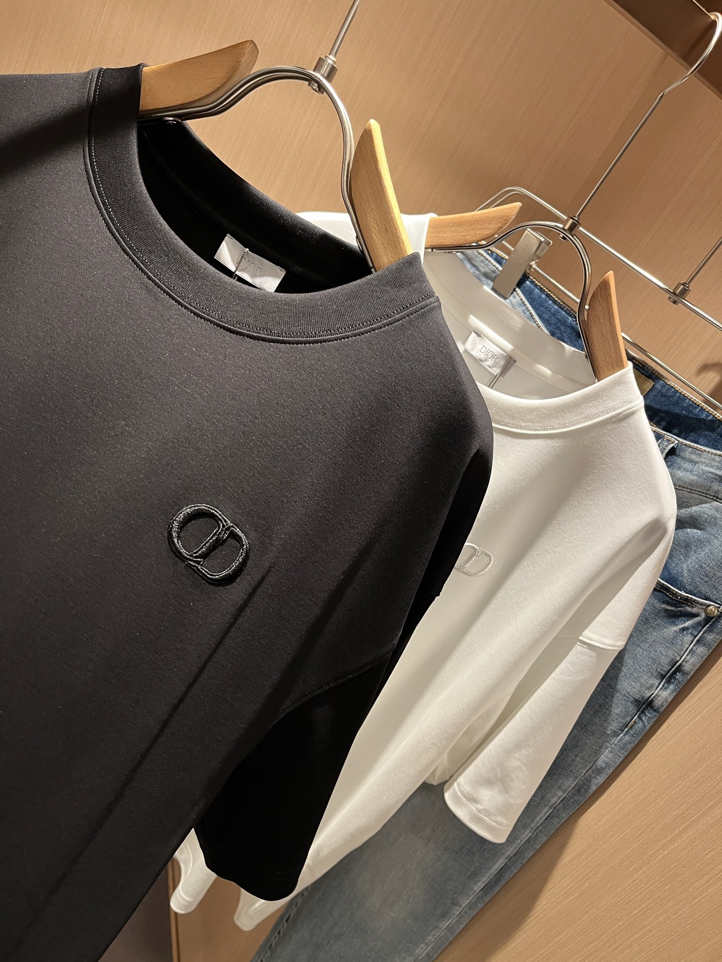  Dio*迪家 2025春夏新款男女同款👫短袖T恤，专柜同步发售！定制专属260克纯棉面料，定制原版工艺