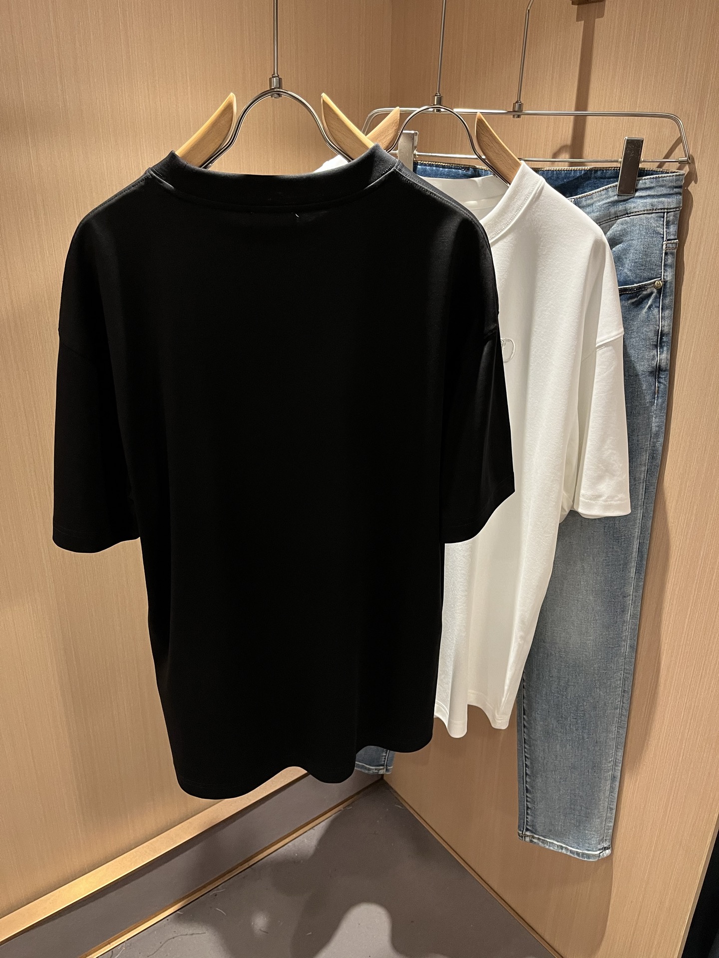  Dio*迪家 2025春夏新款男女同款👫短袖T恤，专柜同步发售！定制专属260克纯棉面料，定制原版工艺