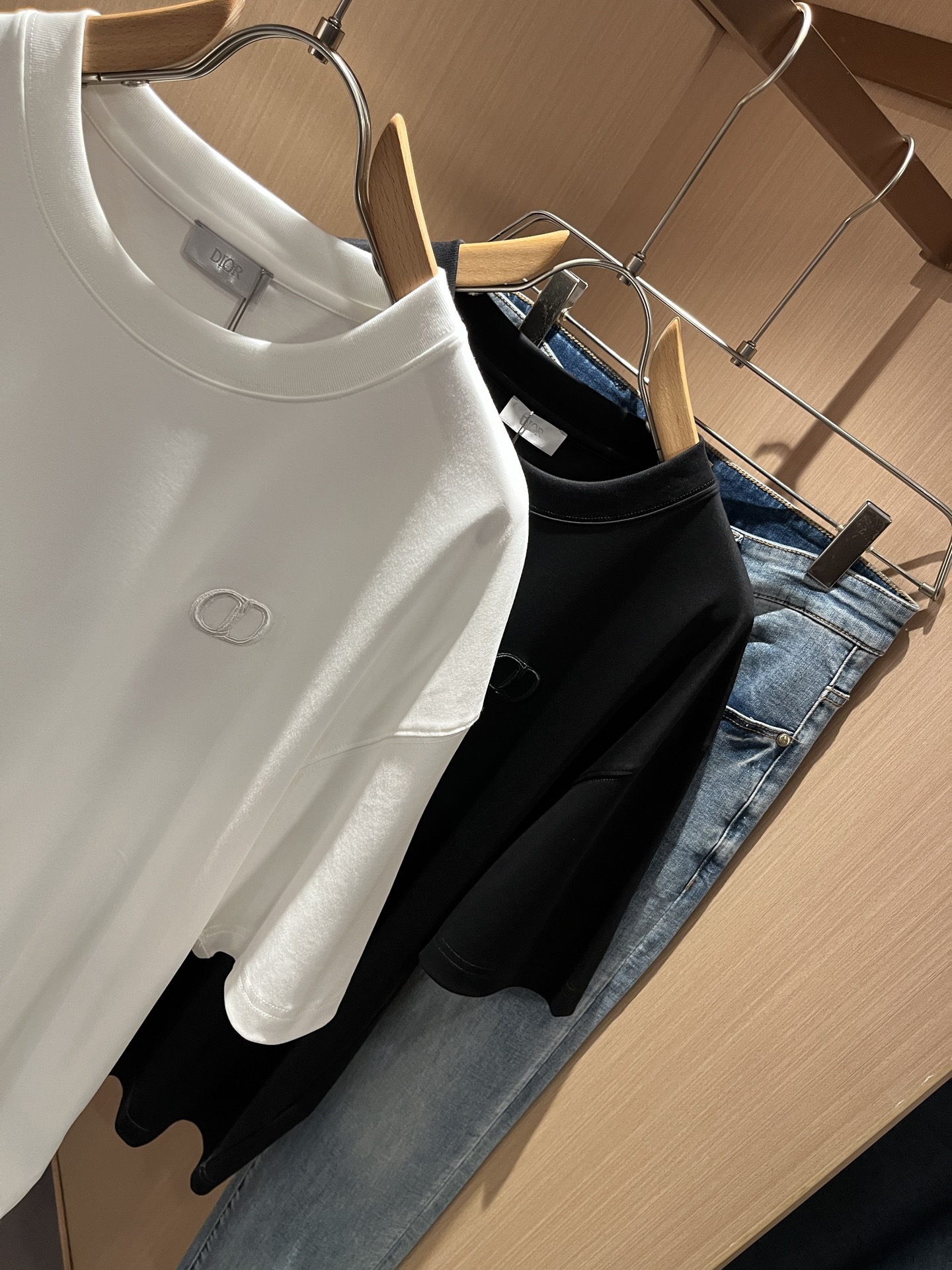  Dio*迪家 2025春夏新款男女同款👫短袖T恤，专柜同步发售！定制专属260克纯棉面料，定制原版工艺