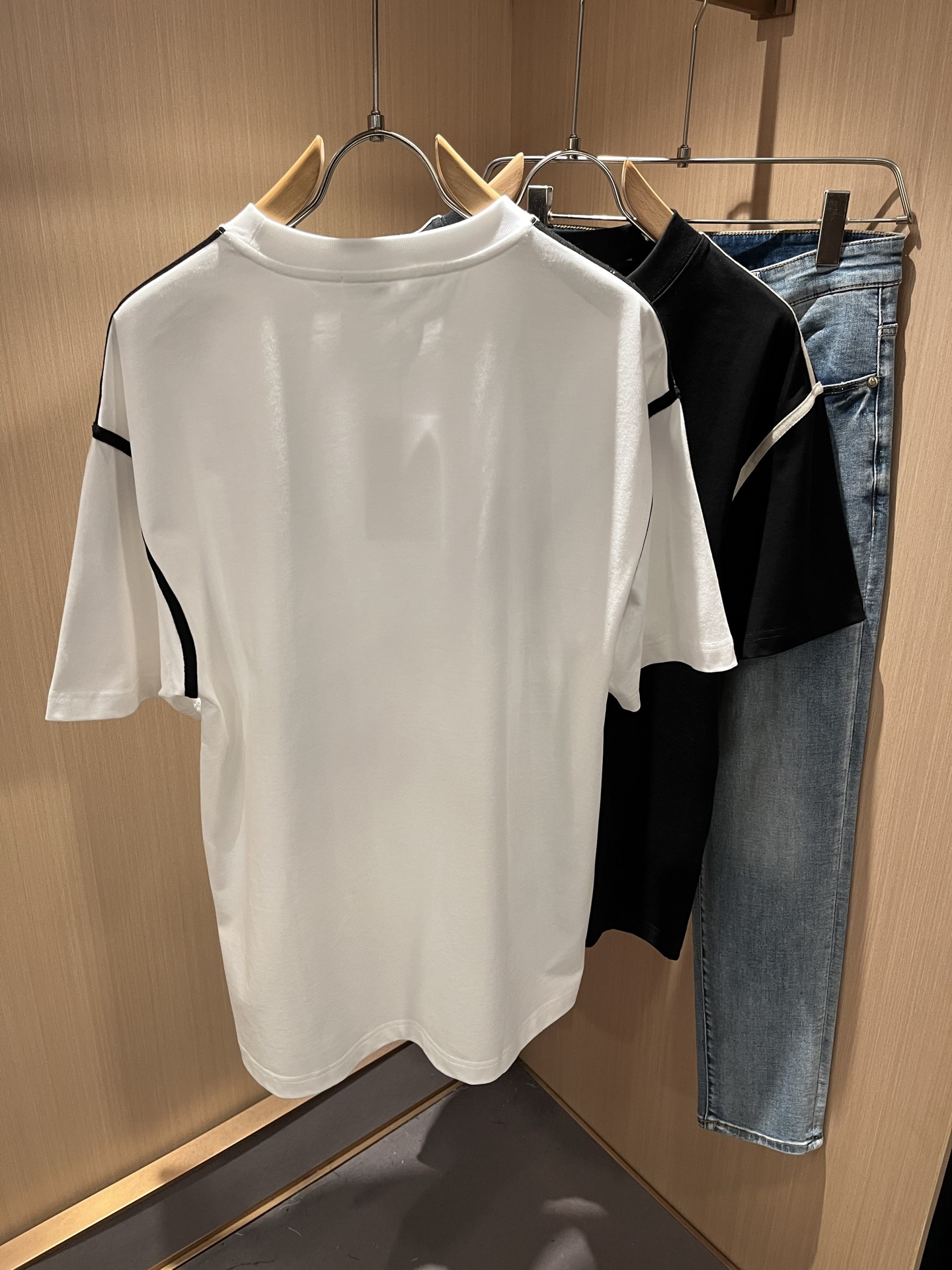  CELIN*瑟琳 2025春夏新款时尚休闲圆领短袖T恤，经典男女同款情侣👫短袖T恤衫！贸易公司渠道稀出