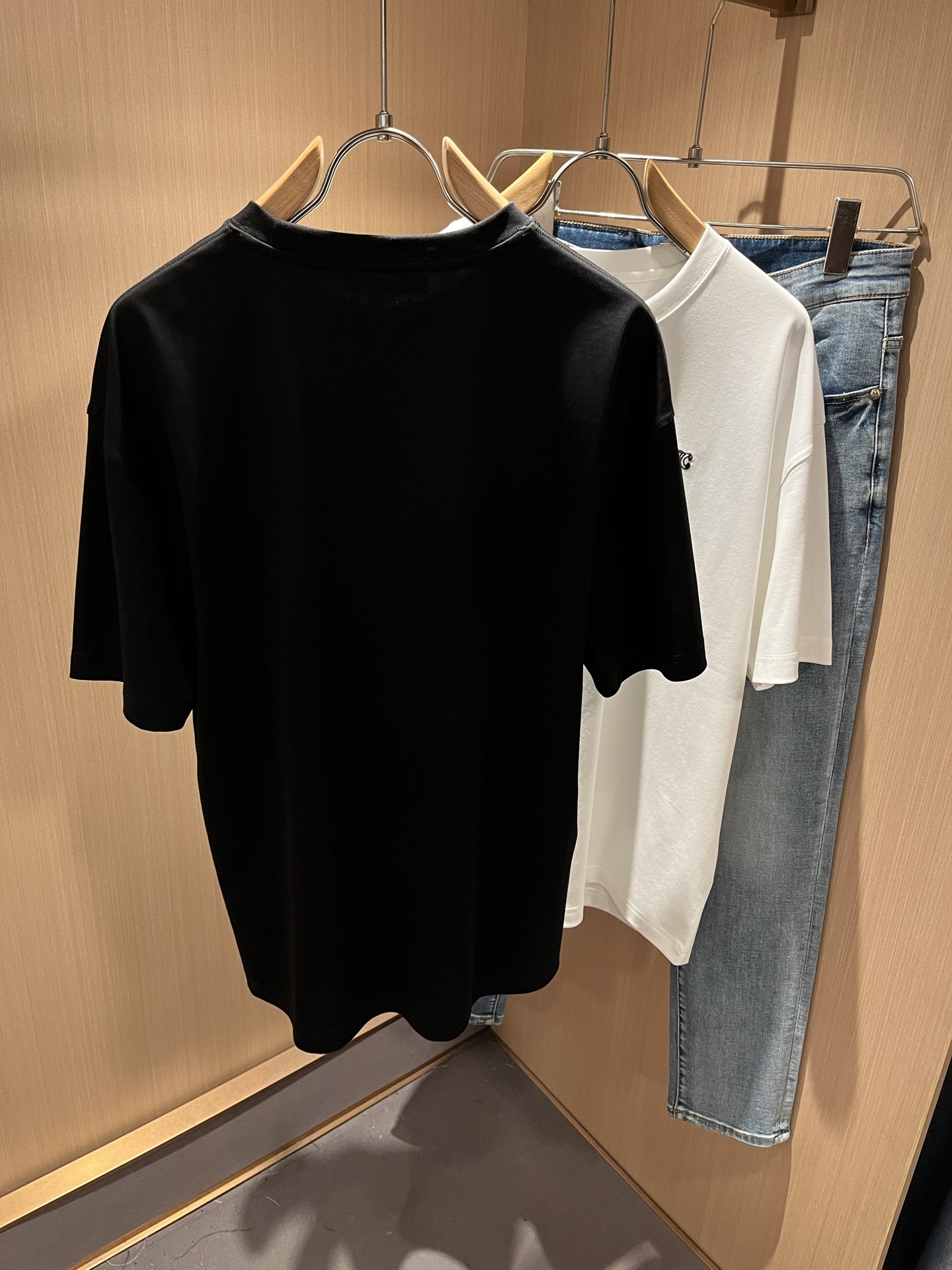  CELIN*瑟琳 2025春夏新款时尚休闲圆领短袖T恤，经典男女同款情侣👫短袖T恤衫！贸易公司渠道稀出