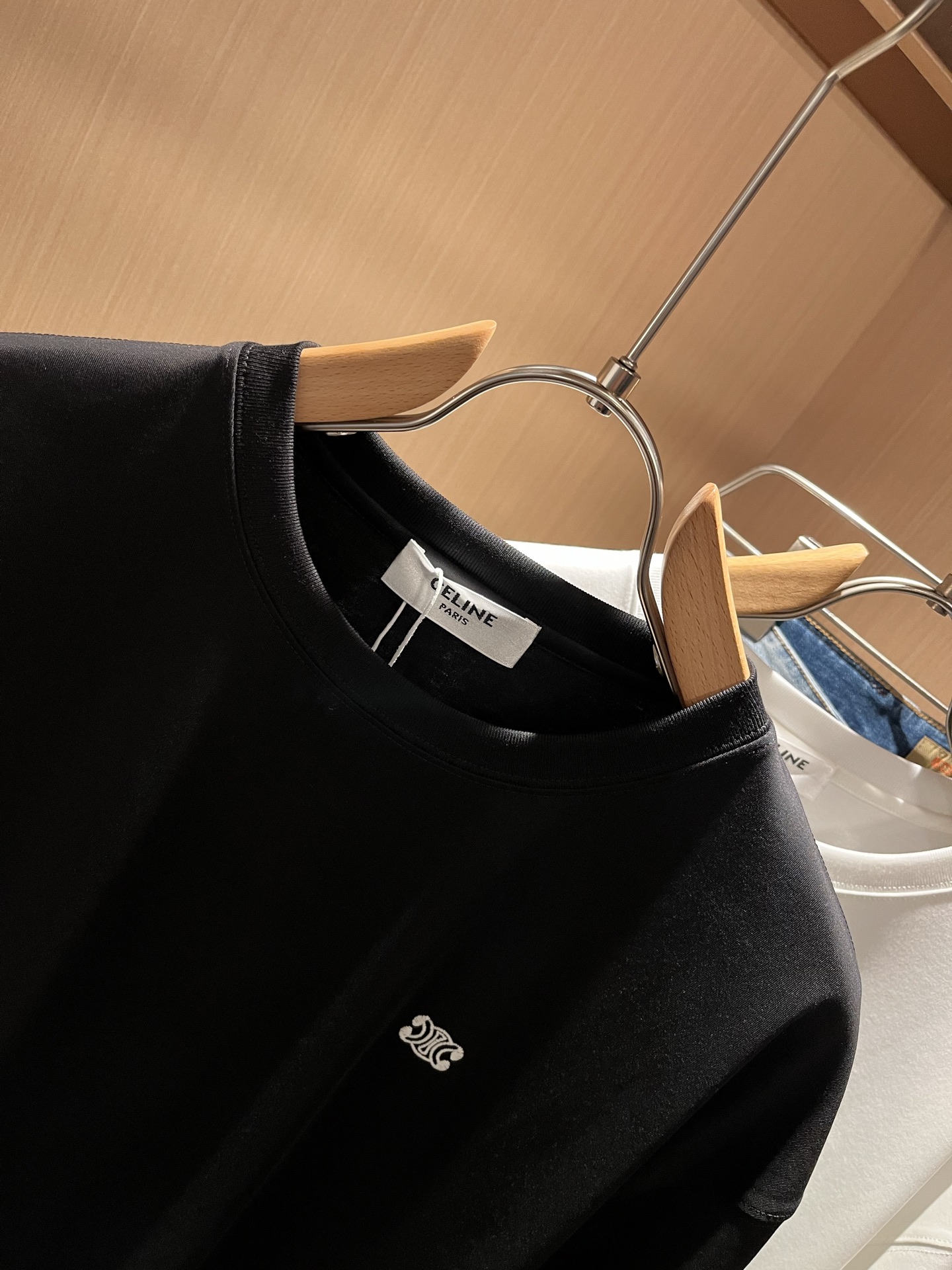  CELIN*瑟琳 2025春夏新款时尚休闲圆领短袖T恤，经典男女同款情侣👫短袖T恤衫！贸易公司渠道稀出