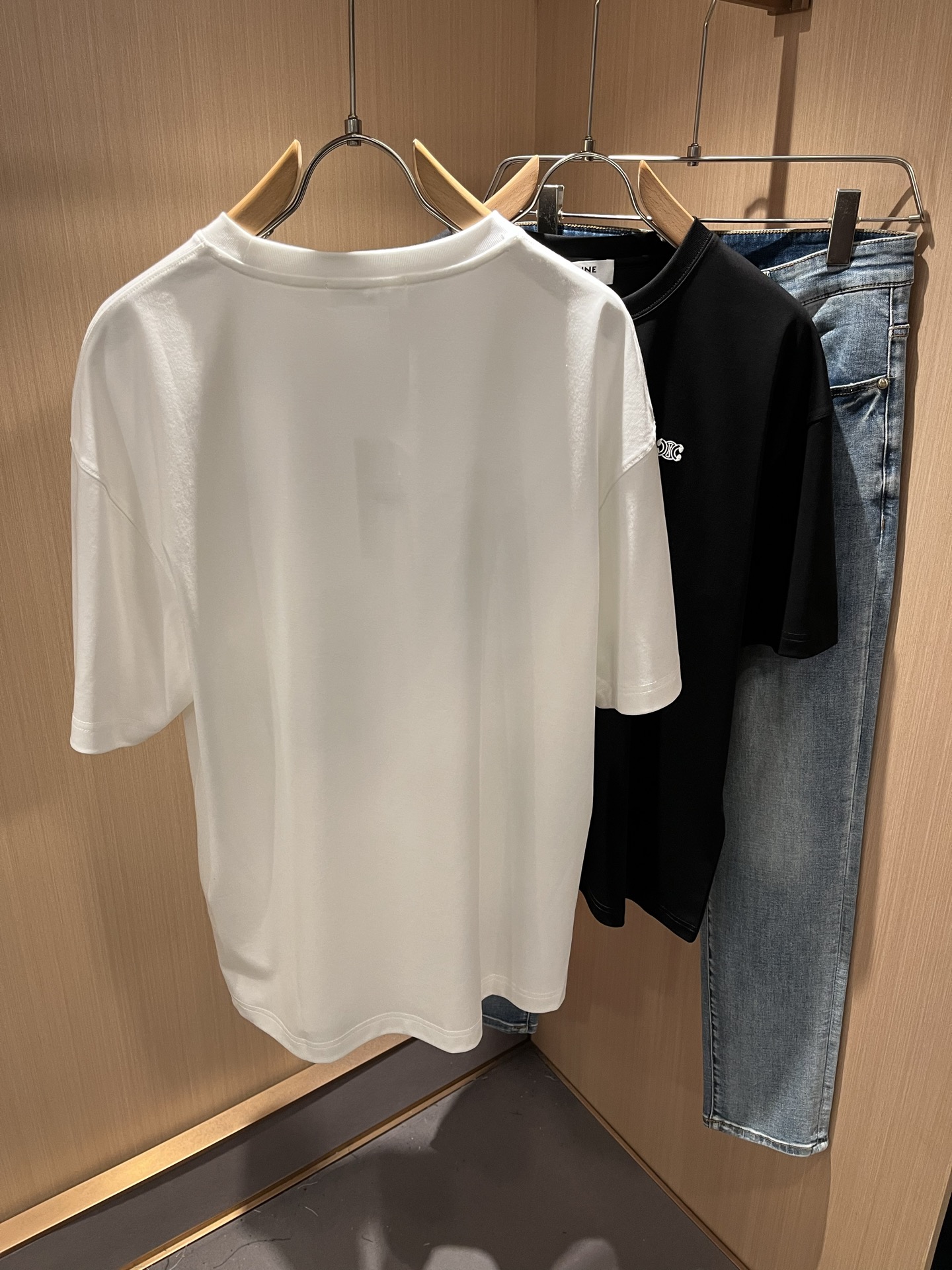  CELIN*瑟琳 2025春夏新款时尚休闲圆领短袖T恤，经典男女同款情侣👫短袖T恤衫！贸易公司渠道稀出