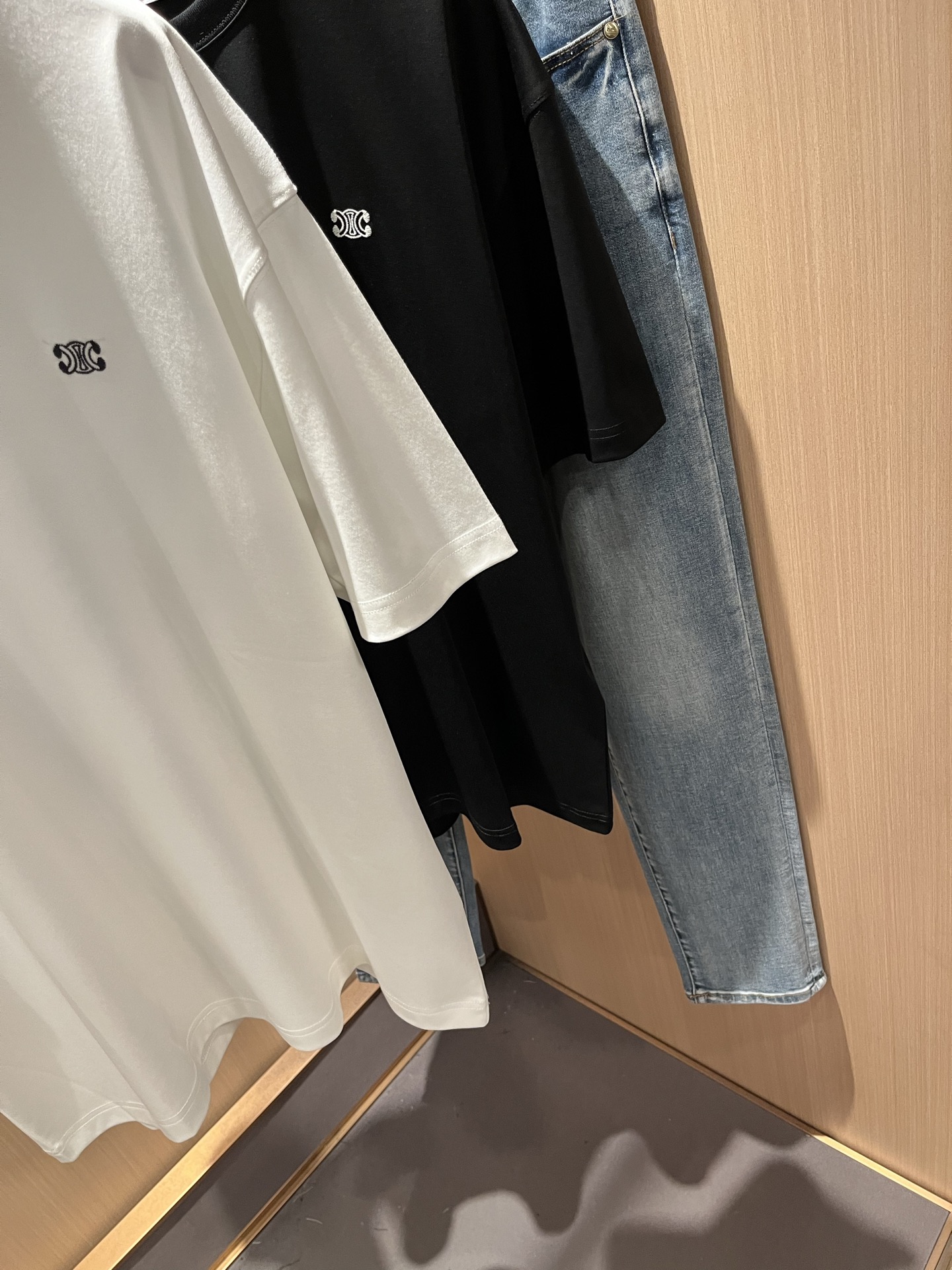  CELIN*瑟琳 2025春夏新款时尚休闲圆领短袖T恤，经典男女同款情侣👫短袖T恤衫！贸易公司渠道稀出