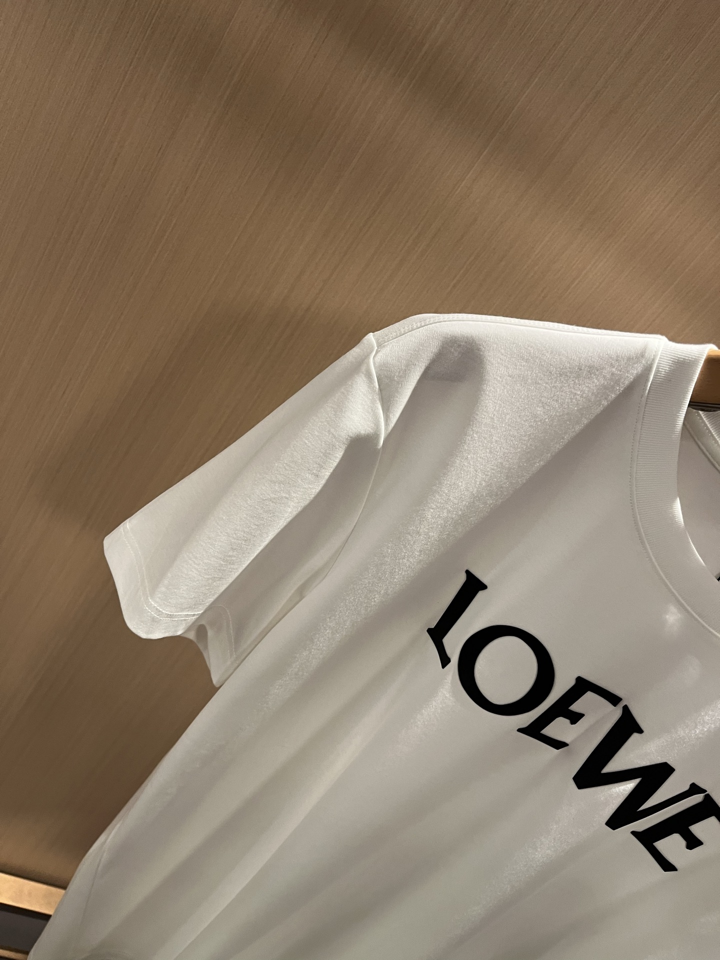 LOE*WE罗*威 2025春夏新款男女同款👫短袖T恤，意大利原厂订单渠道，极具个性高级风，标志logo