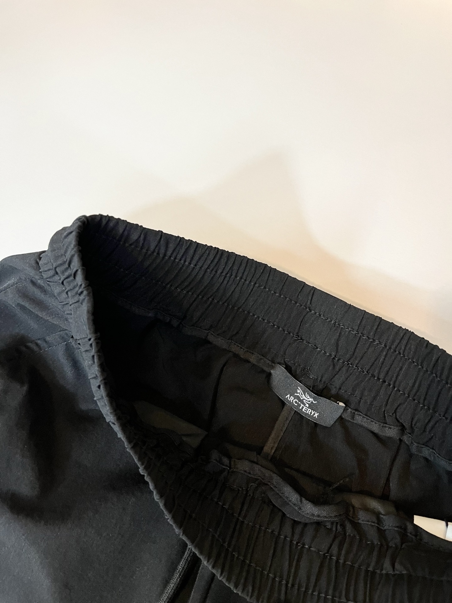  ARCTER*X始*祖鸟 2025春夏新款休闲运动风格休闲短裤裤，户外品牌可能大家第一想到的就是加拿大