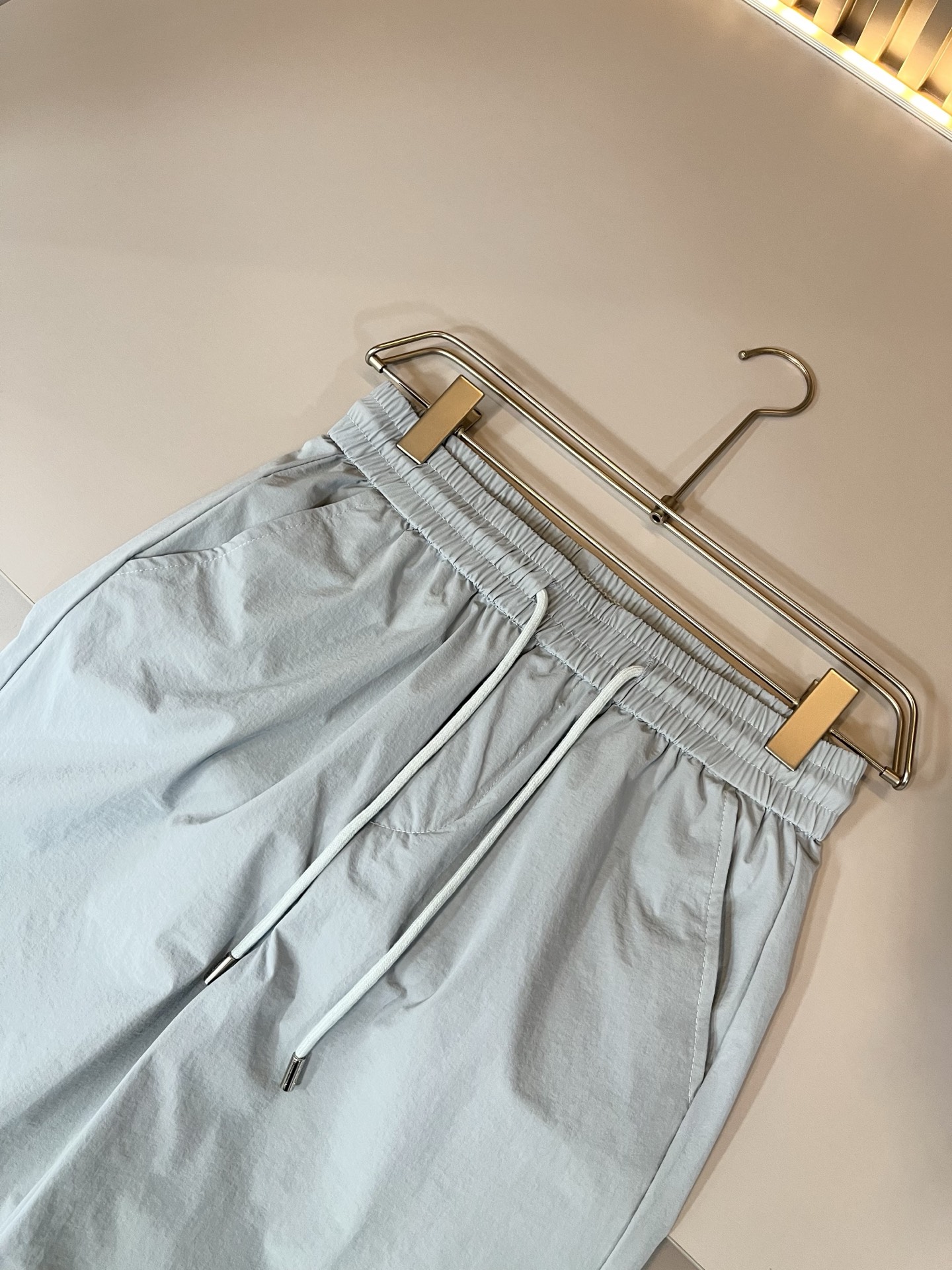  ARCTER*X始*祖鸟 2025春夏新款休闲运动风格休闲短裤裤，户外品牌可能大家第一想到的就是加拿大