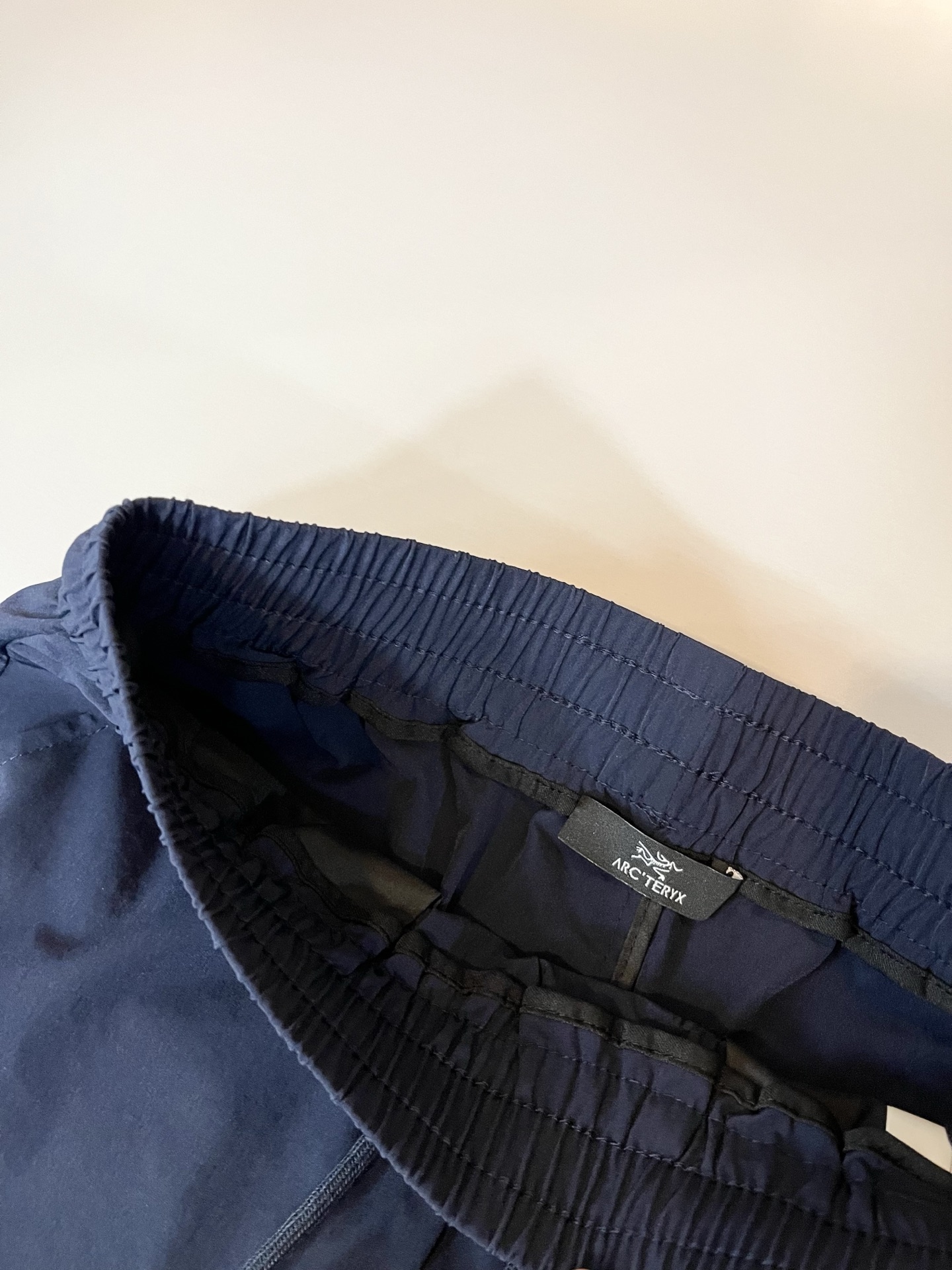  ARCTER*X始*祖鸟 2025春夏新款休闲运动风格休闲短裤裤，户外品牌可能大家第一想到的就是加拿大