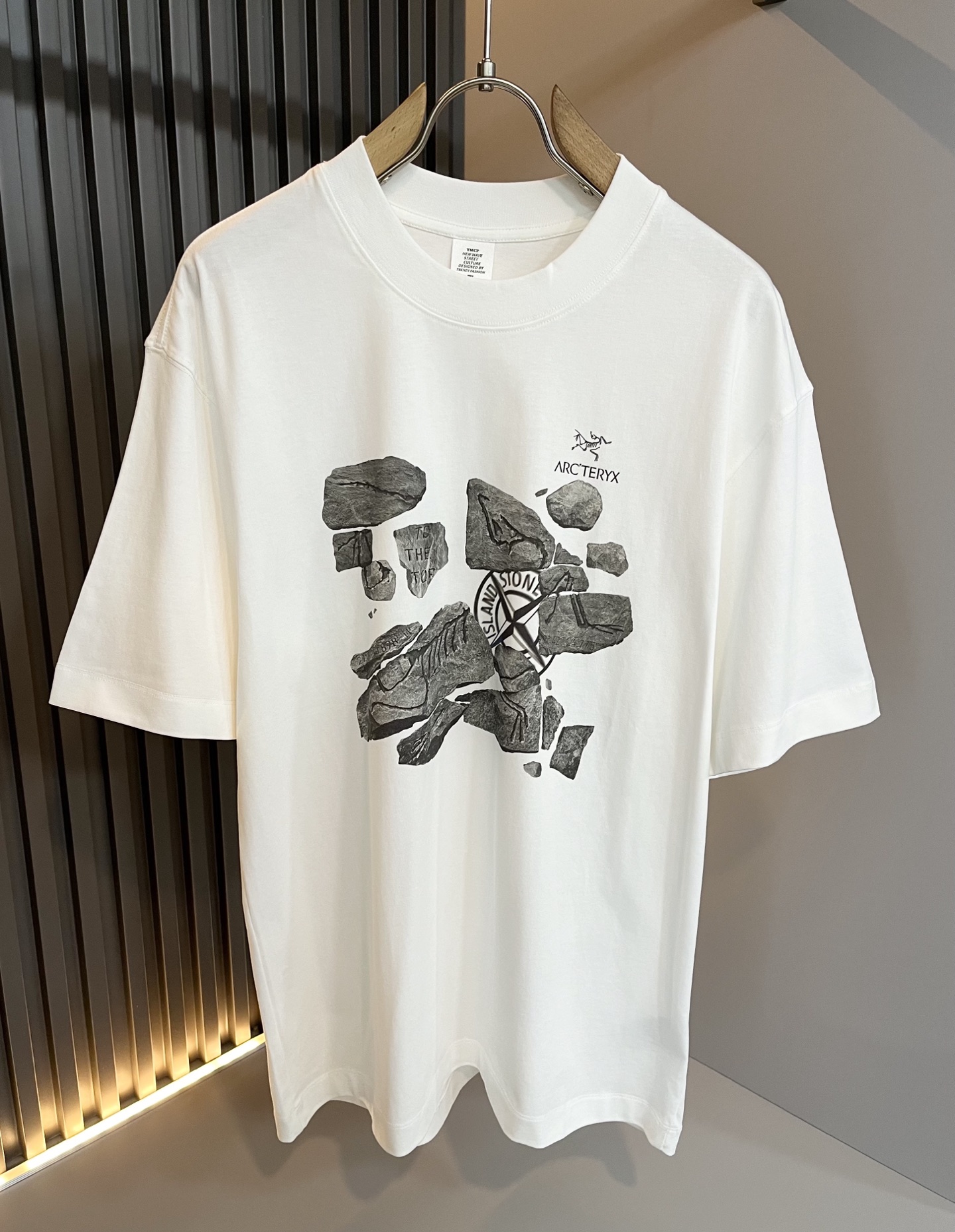  ARCTER*X始*祖鸟 2025春夏新款男女同款👫短袖T恤户外品牌可能大家第一想到的就是加拿大鹅、始