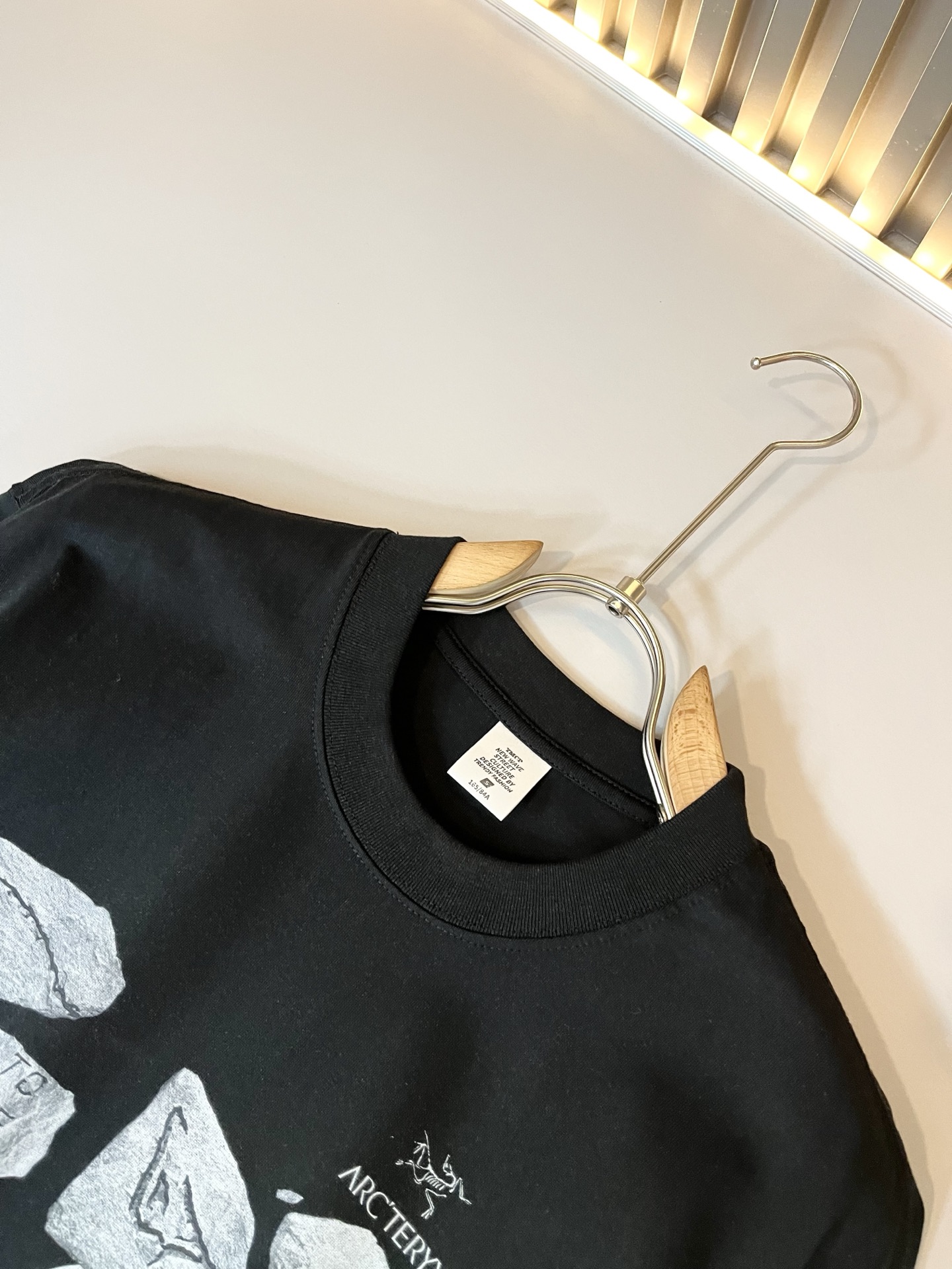  ARCTER*X始*祖鸟 2025春夏新款男女同款👫短袖T恤户外品牌可能大家第一想到的就是加拿大鹅、始