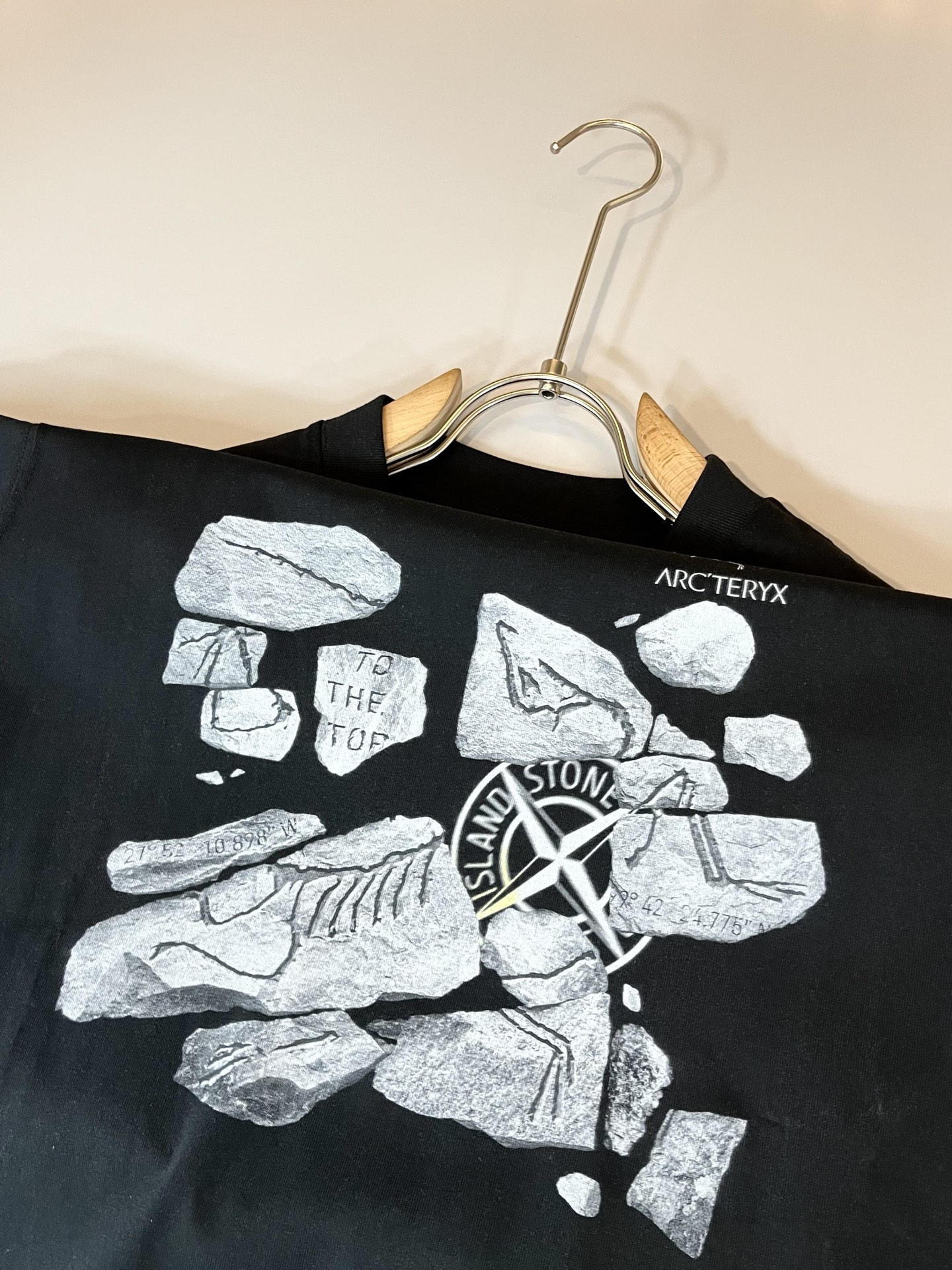  ARCTER*X始*祖鸟 2025春夏新款男女同款👫短袖T恤户外品牌可能大家第一想到的就是加拿大鹅、始