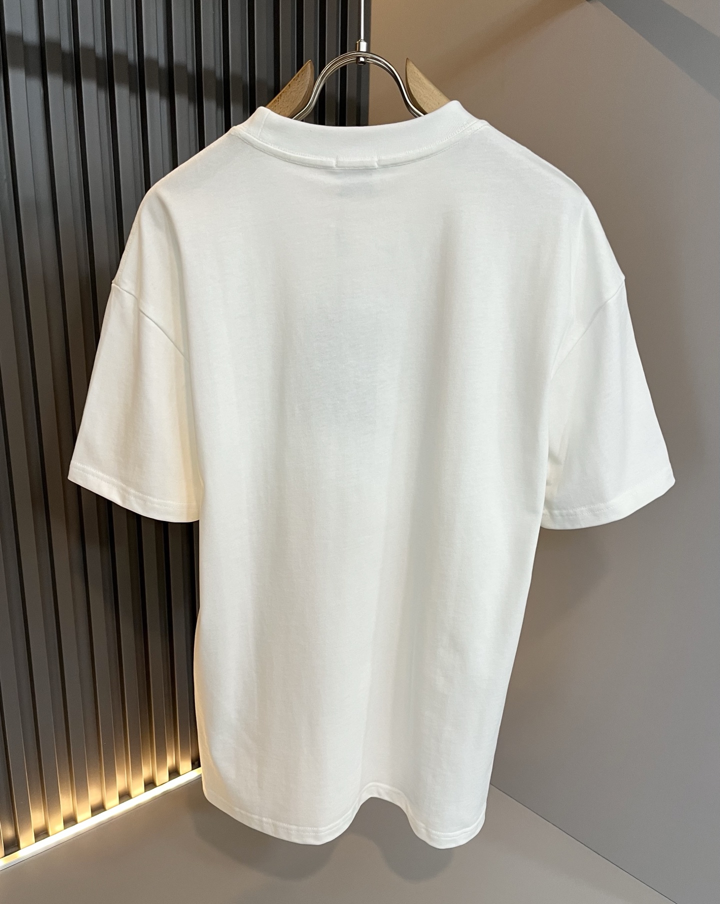   BURBER*Y巴*莉2025春夏新品男女同款👫短袖T恤，重磅来袭，最近比较火热的环保纯棉面料制作而