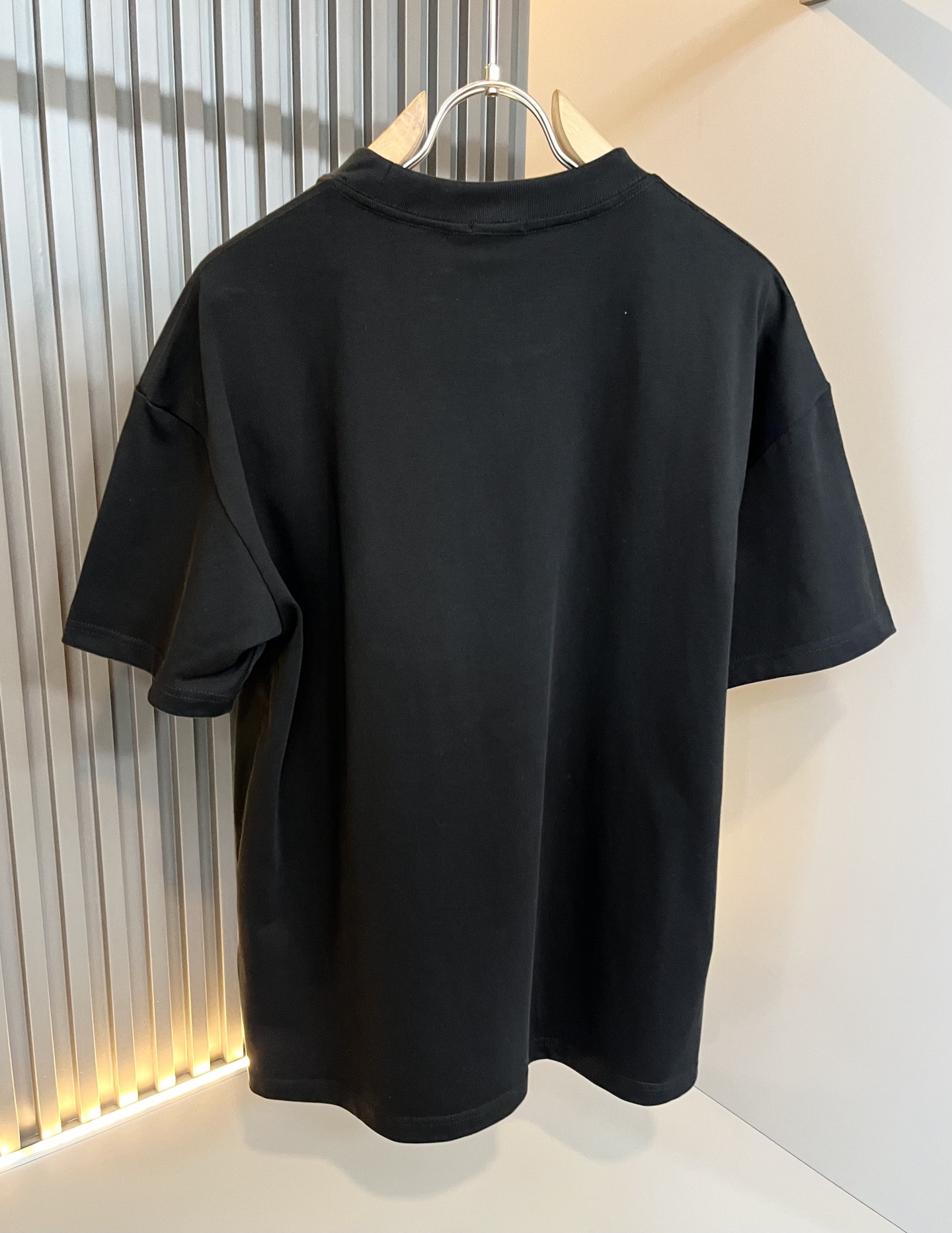   BURBER*Y巴*莉2025春夏新品男女同款👫短袖T恤，重磅来袭，最近比较火热的环保纯棉面料制作而