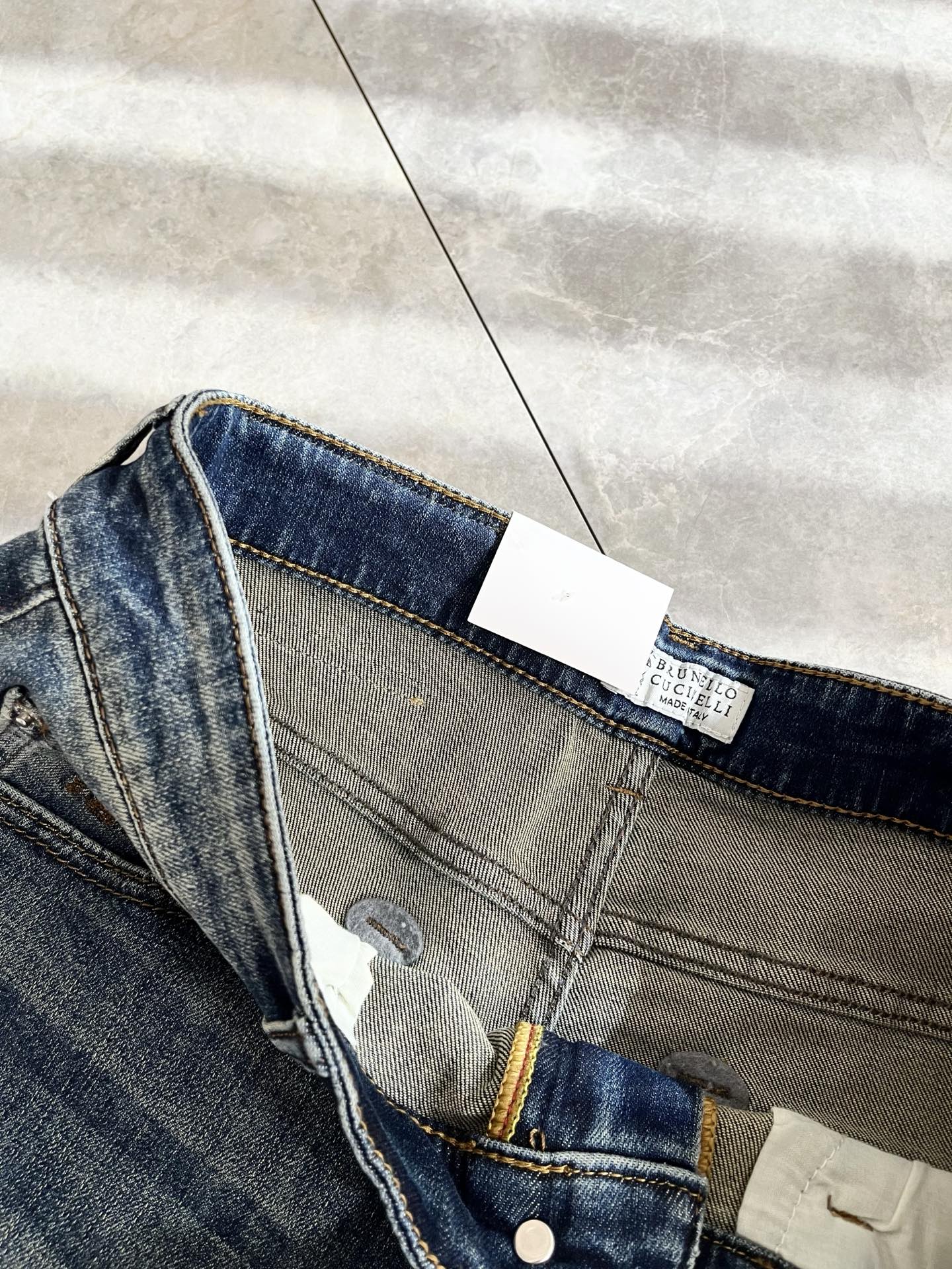  BC-Brunello Cucineli 2025春夏新品男士时装款高端休闲牛仔裤，香港洋行渠道货，日