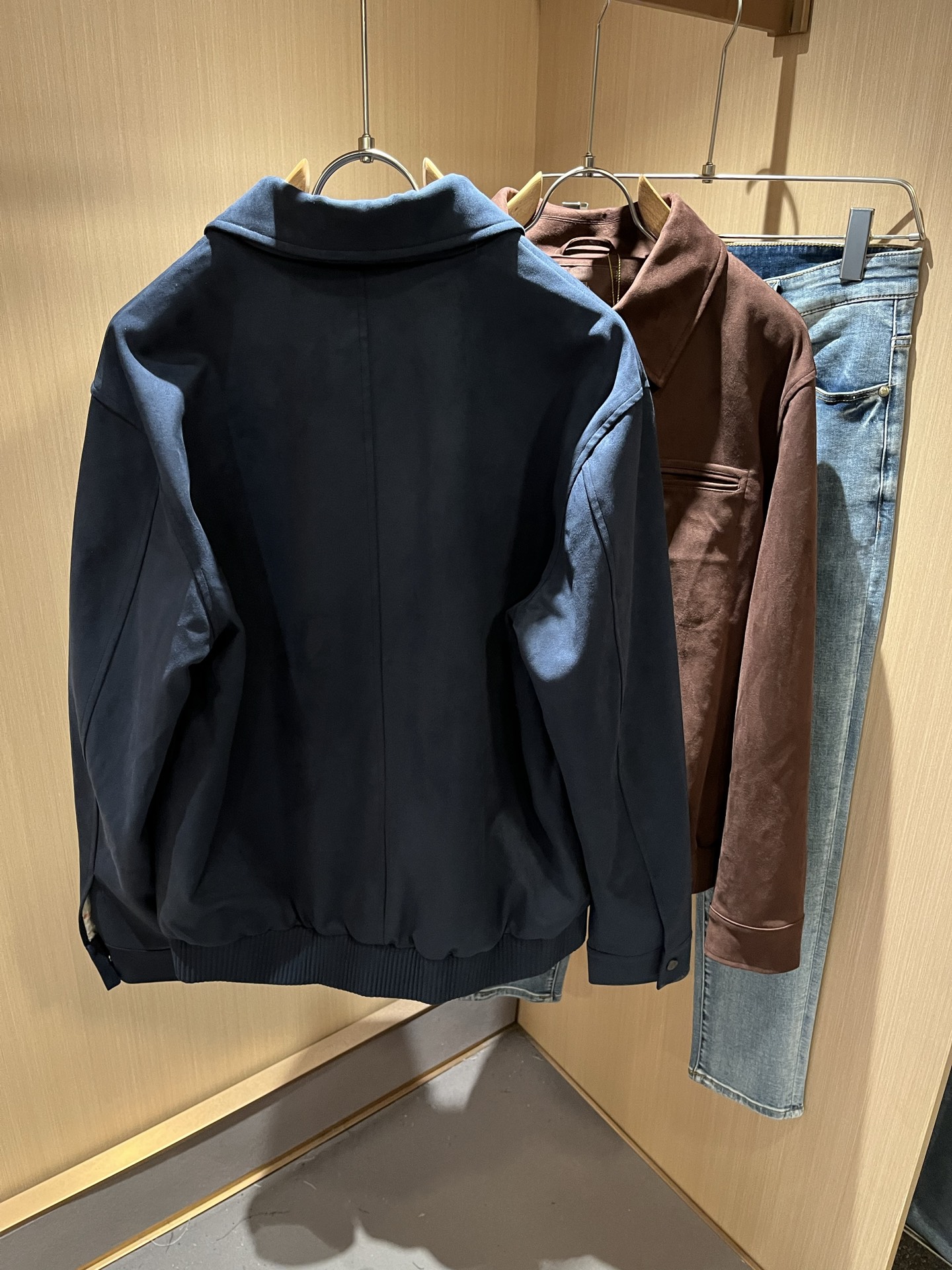  Loro Piana诺悠翩雅 2025秋冬新品男士休闲夹克外套，外贸公司订单！客供仿鹿绒材质，经典的专