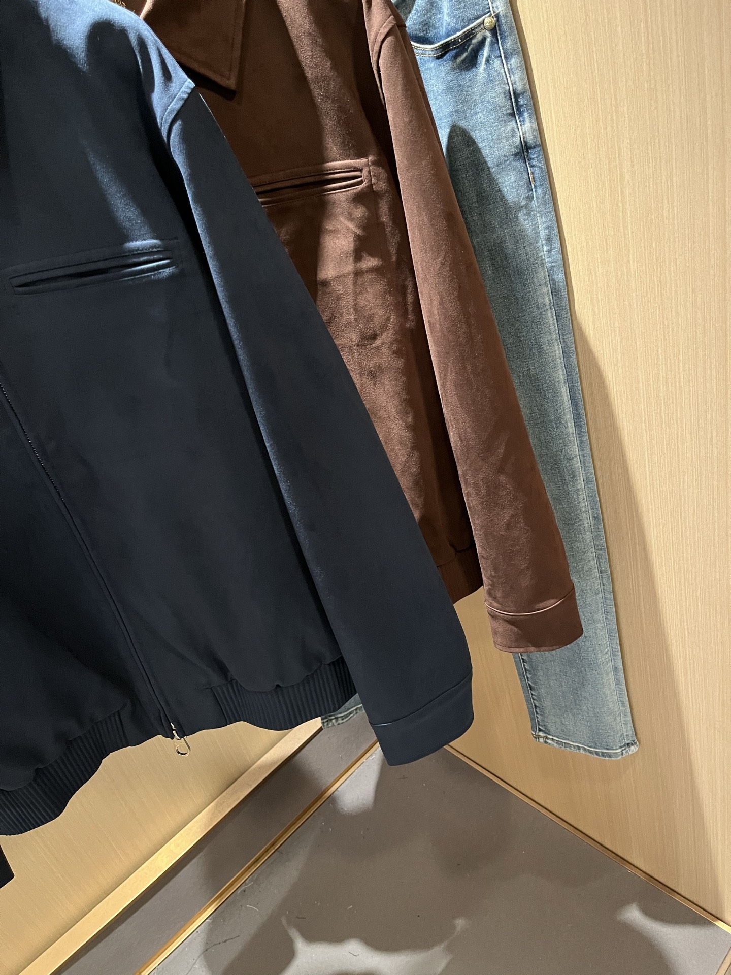  Loro Piana诺悠翩雅 2025秋冬新品男士休闲夹克外套，外贸公司订单！客供仿鹿绒材质，经典的专