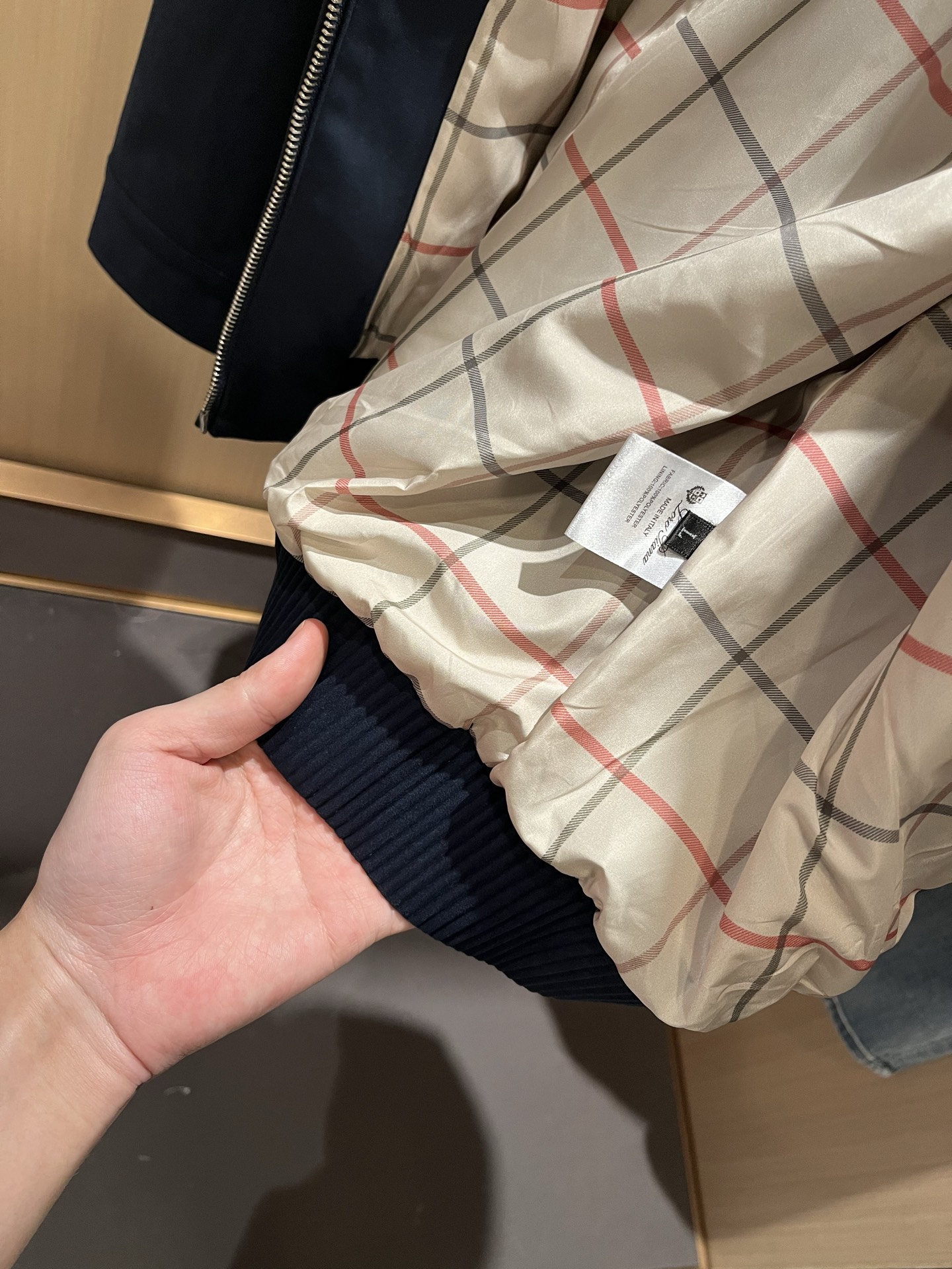  Loro Piana诺悠翩雅 2025秋冬新品男士休闲夹克外套，外贸公司订单！客供仿鹿绒材质，经典的专