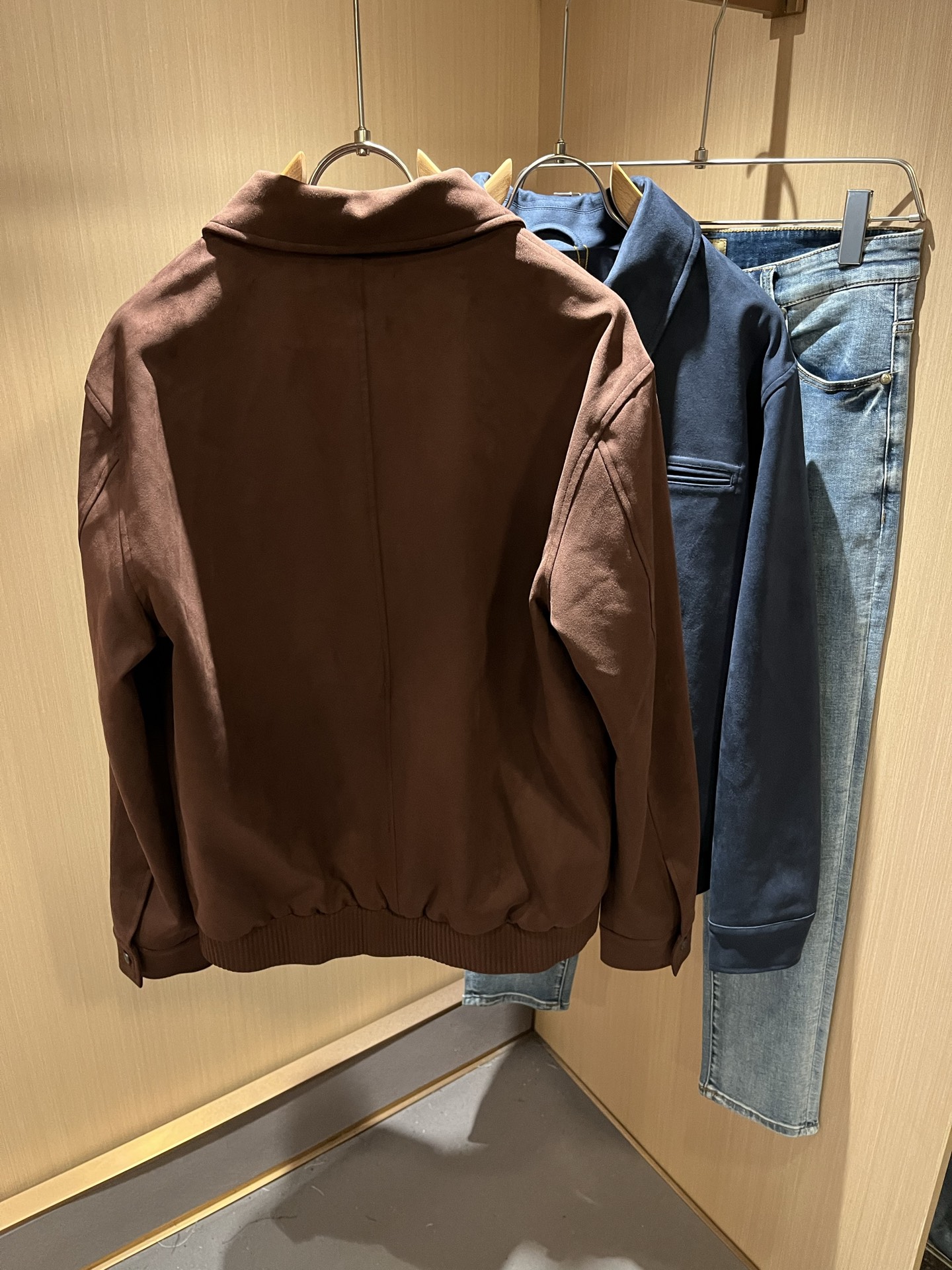  Loro Piana诺悠翩雅 2025秋冬新品男士休闲夹克外套，外贸公司订单！客供仿鹿绒材质，经典的专